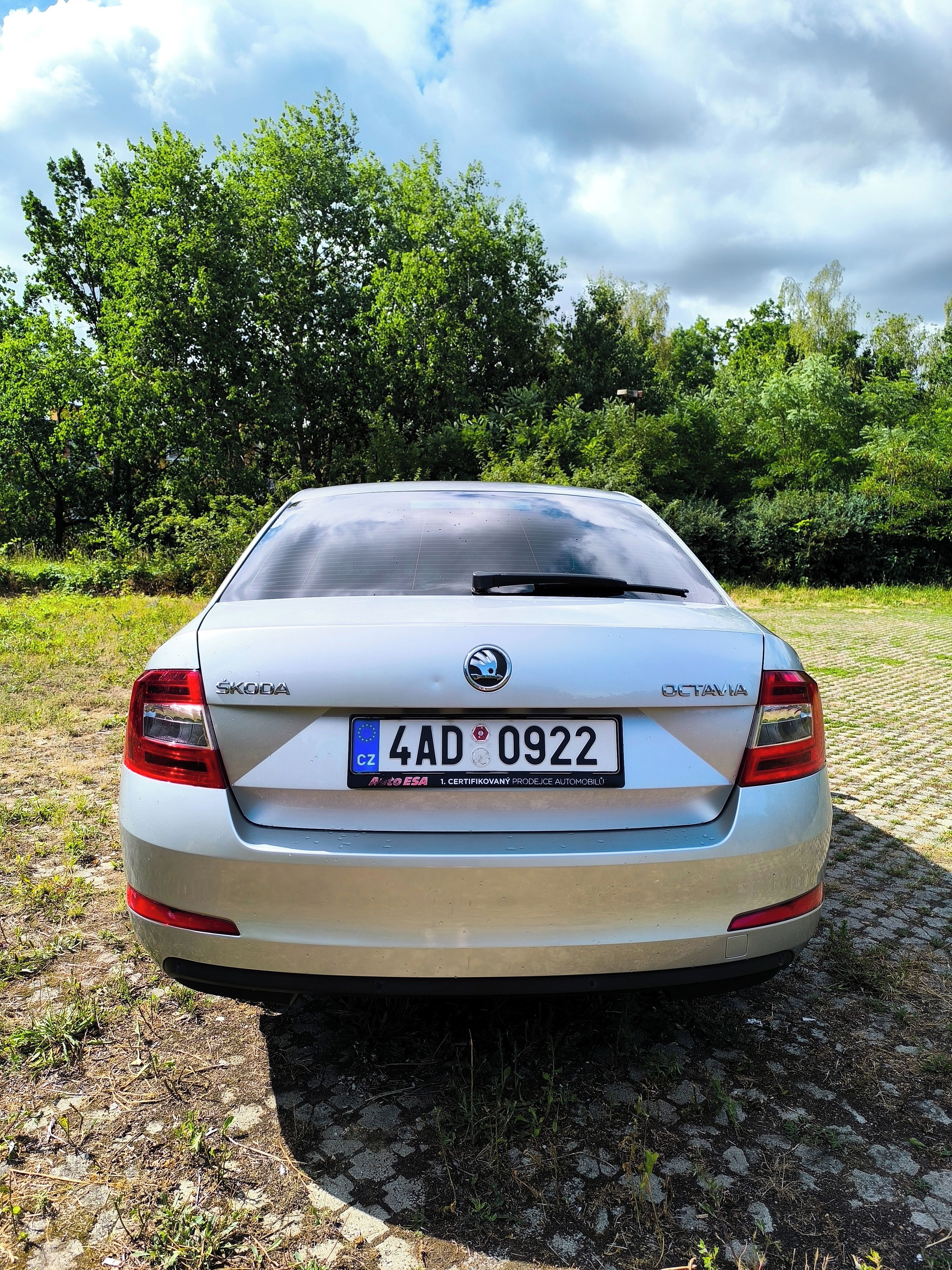 Škoda Octavia, 2.0 TDI - 110 kW - fotka 4