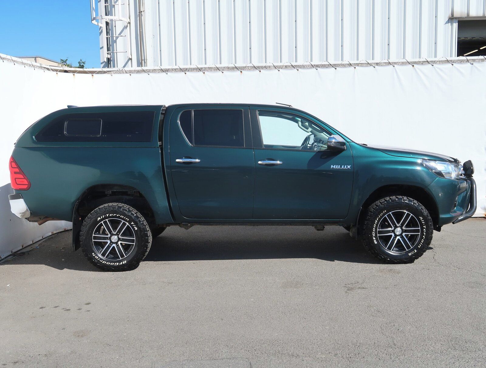 Toyota Hilux, 2.4 D-4D, 4X4, ČR,1.maj - fotka 6