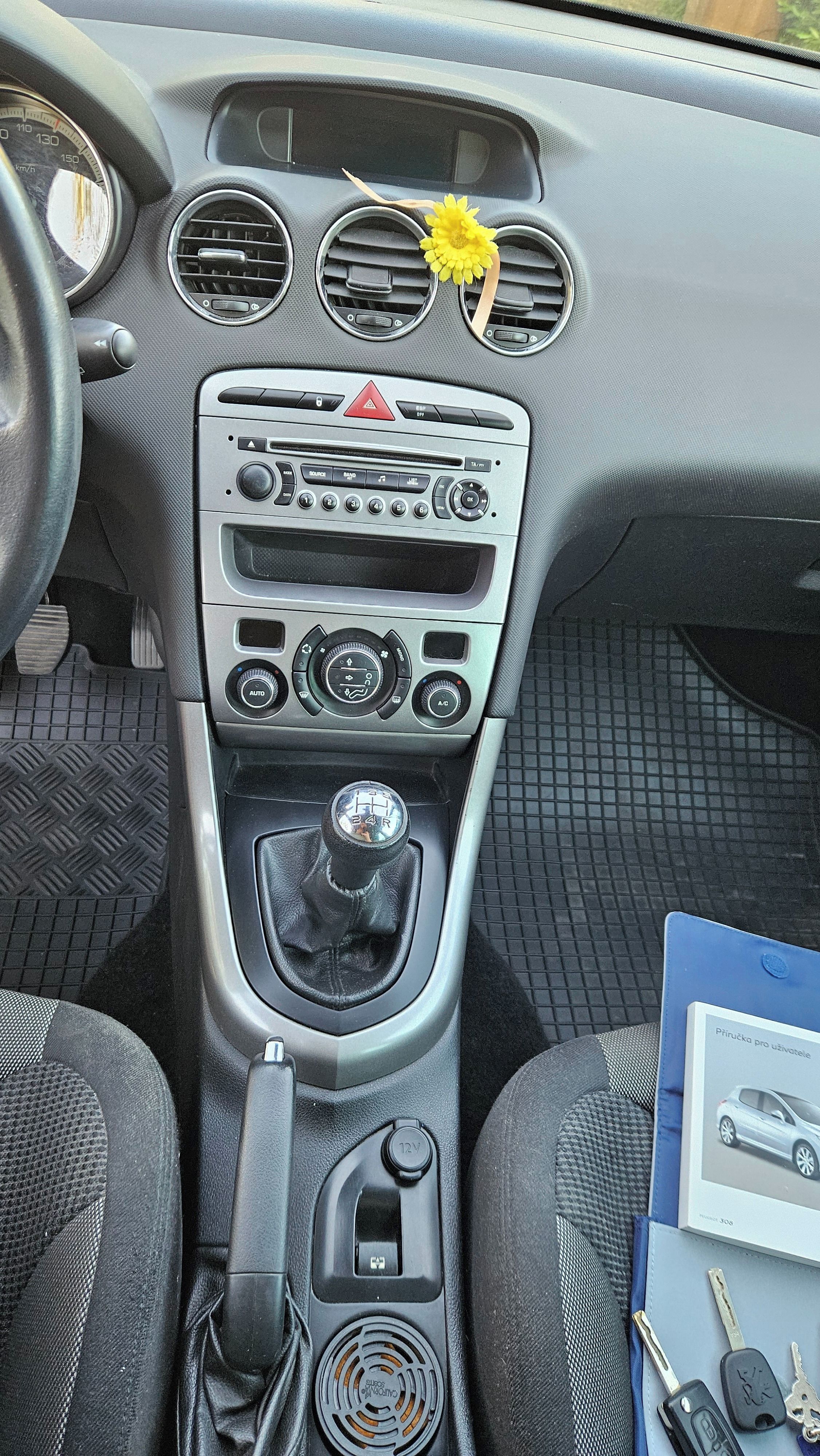 Peugeot 308, Combi 1,6TDCI 68kw - fotka 5