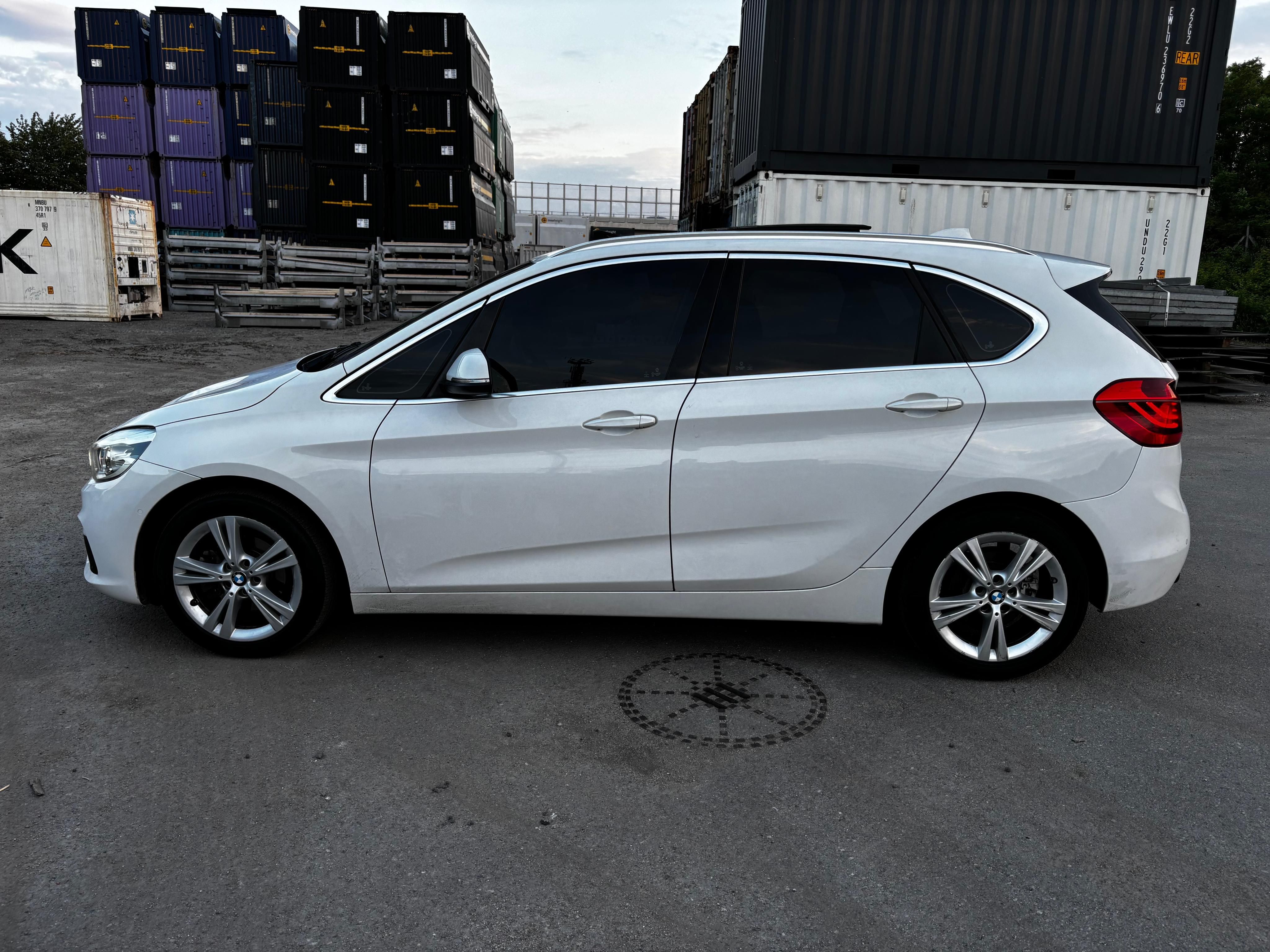 BMW Řada 2, 2.0D,Panorama,DPH,AUTOMAT,KUZE - fotka 2