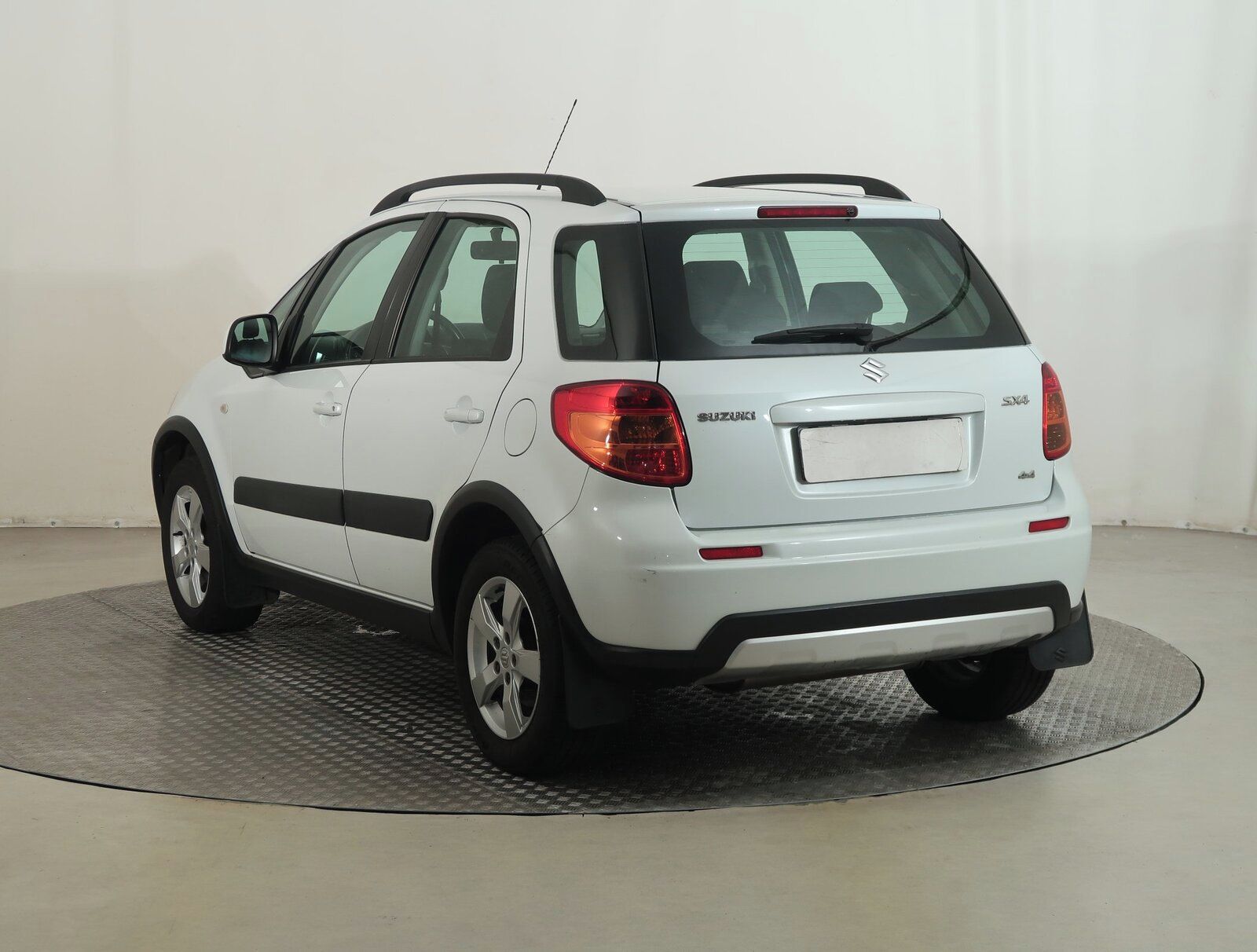 Suzuki SX4, 1.6 VVT, 4X4, ČR,1.maj - fotka 4