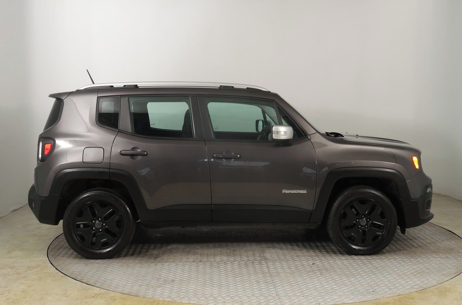 Jeep Renegade, 1.4 MultiAir, 4X4, Automat - fotka 6