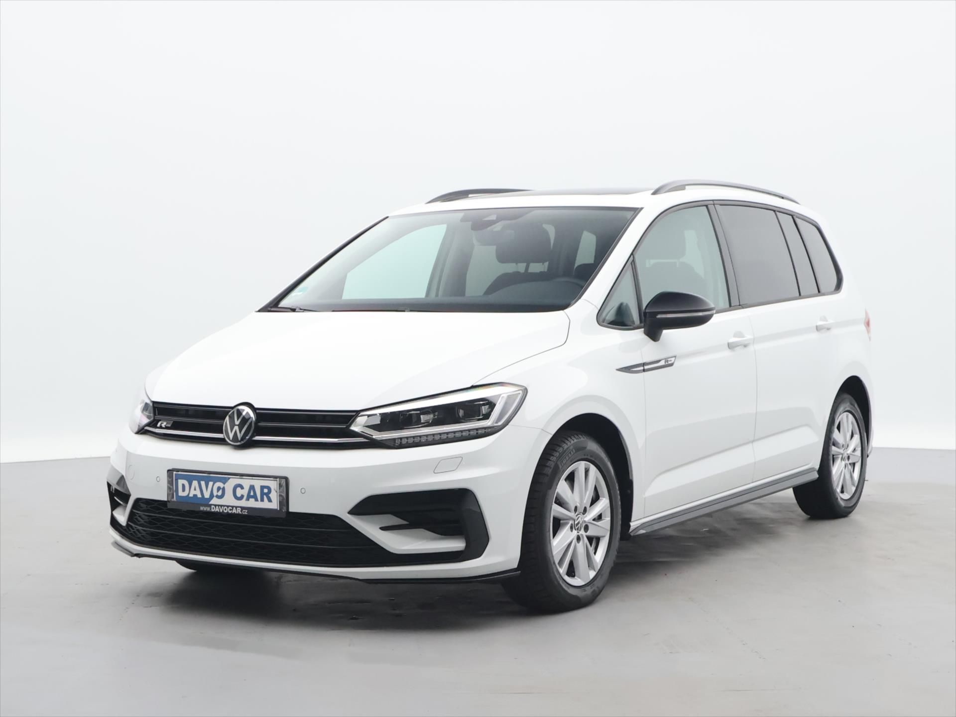 Volkswagen Touran, 2,0 TDI Rline DSG Pano. Tažné - fotka 3