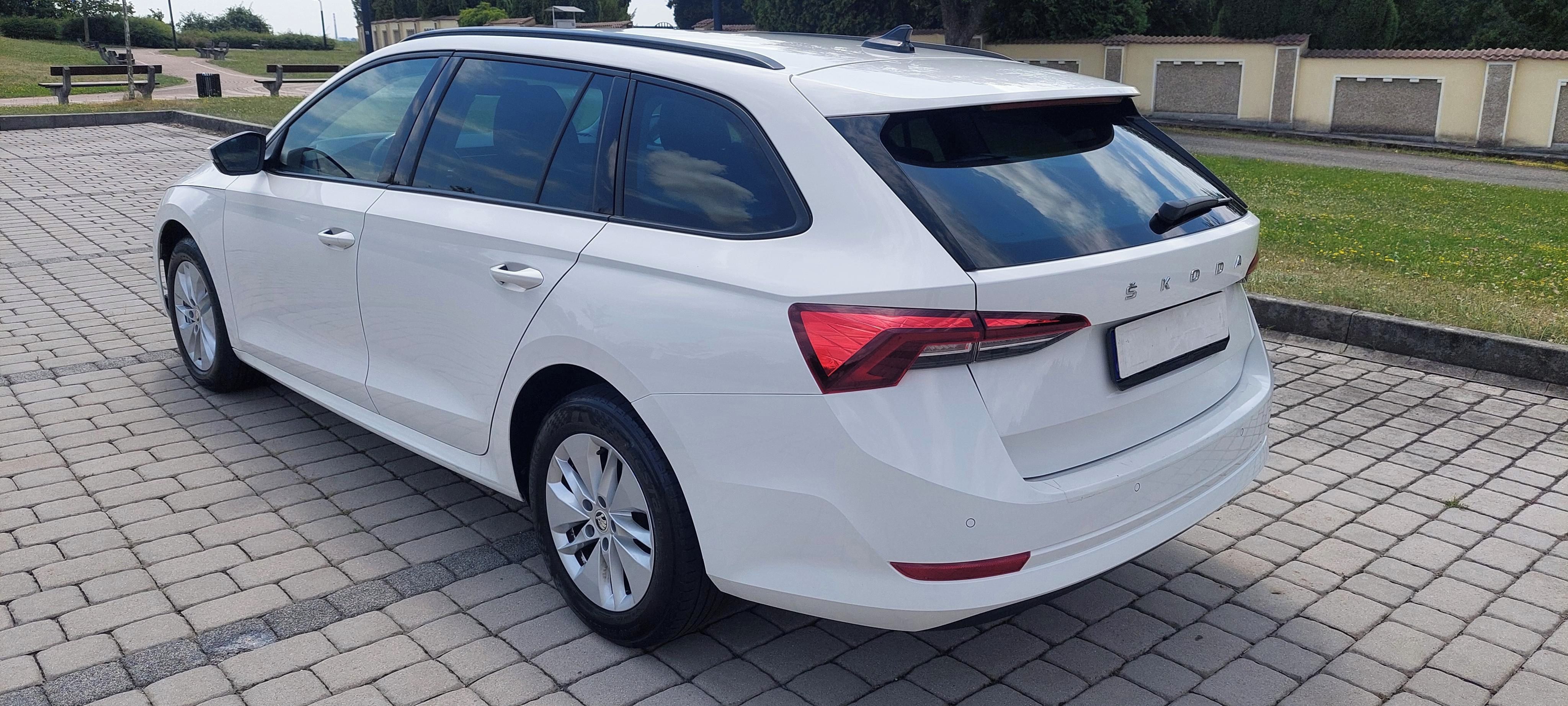Škoda Octavia, Combi IV.2,0TDi(85kW)AmbitPlus - fotka 4