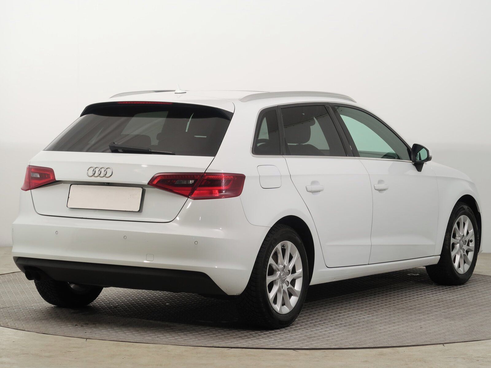 Audi A3, 1.4 TFSI, Automat, Navi - fotka 5