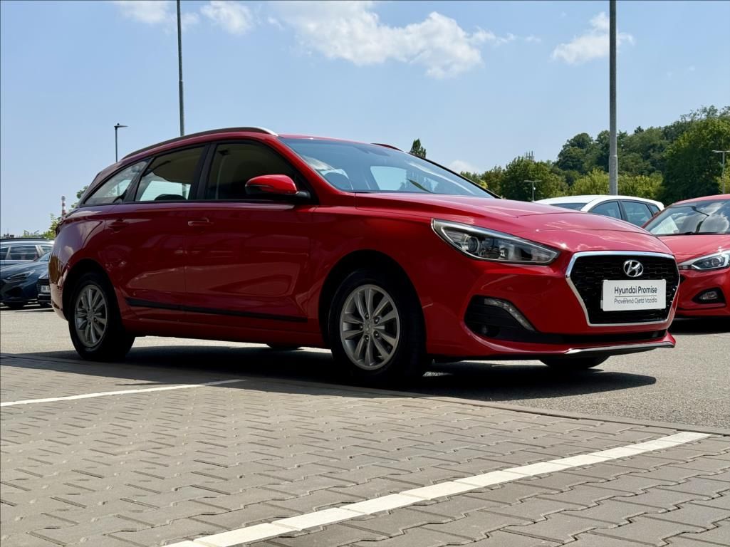 Hyundai i30, 1,4 i  WG Trikolor Komfort - fotka 4