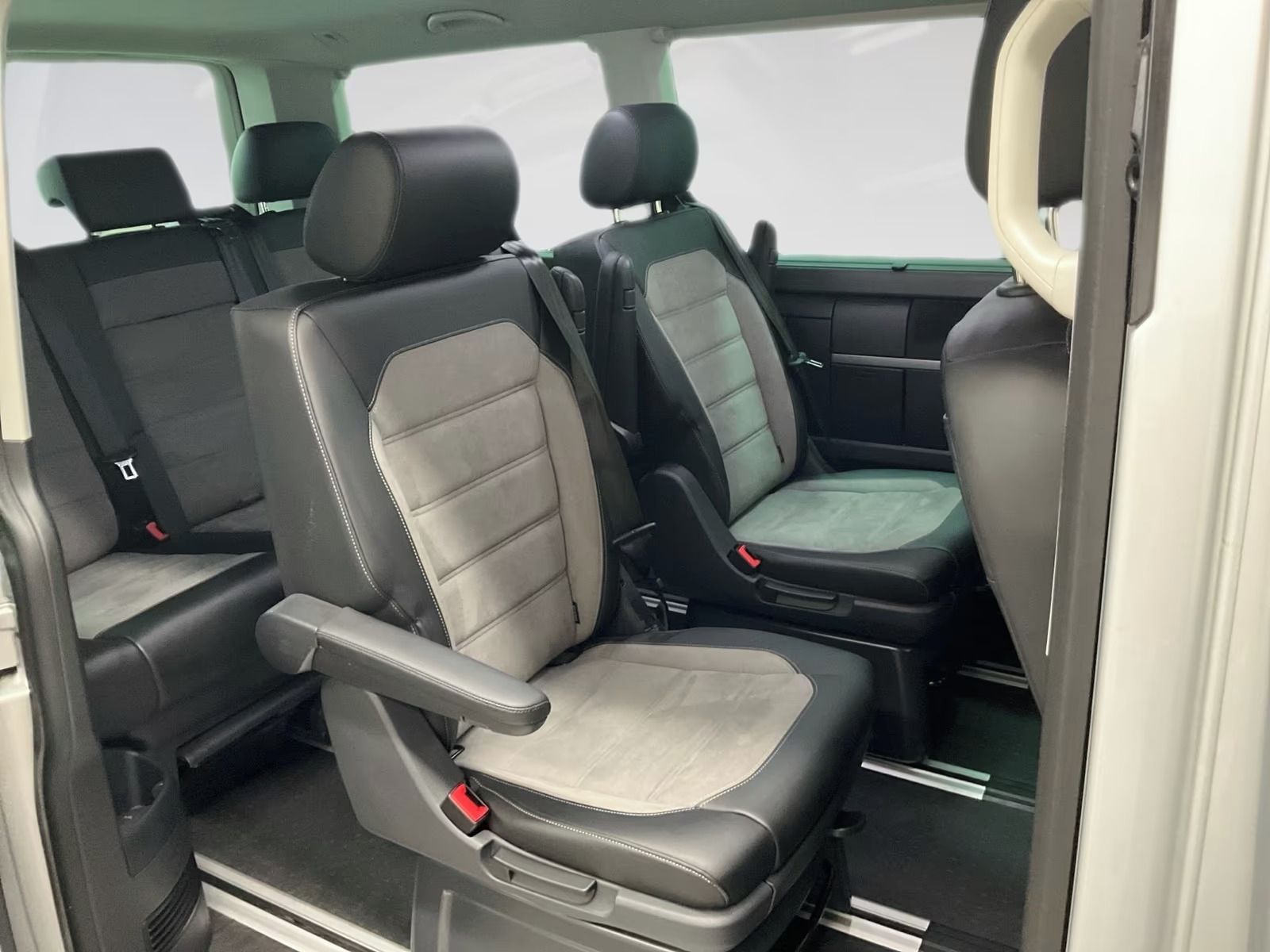 Volkswagen Multivan, T6.1 2.0 TDI  Generation Six - fotka 6