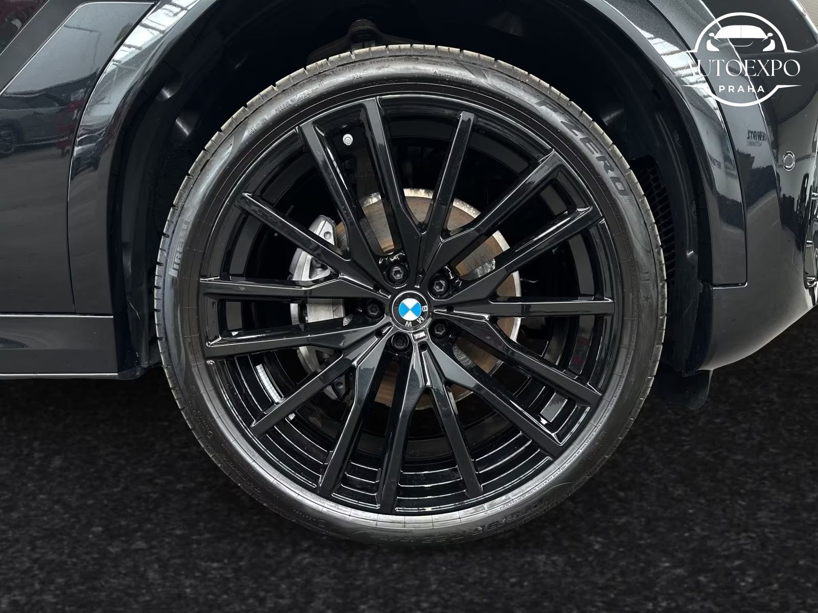 BMW X6, xDrive 30d - fotka 6