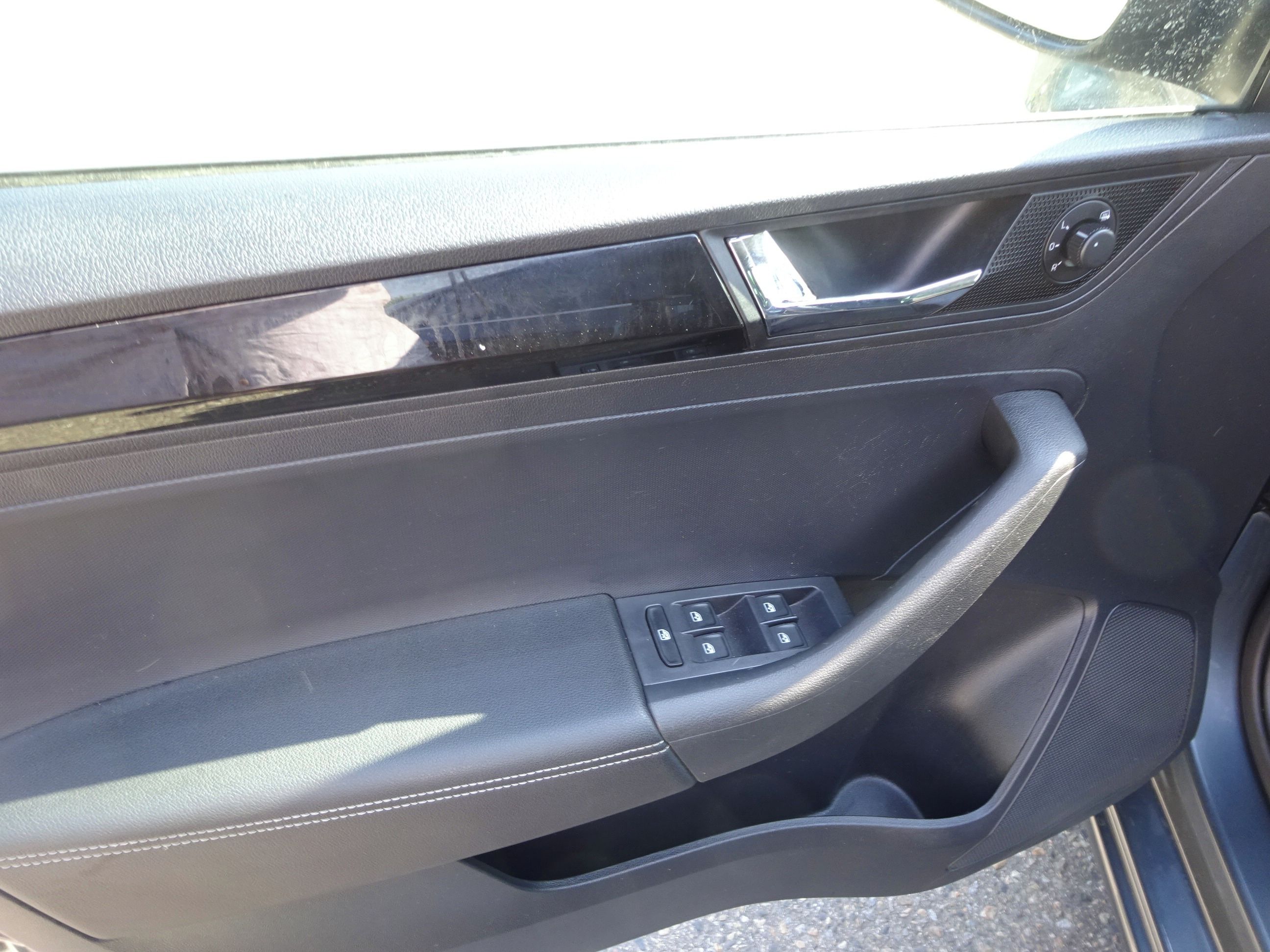 Škoda Rapid, 1.4 TSI (92 KW) AUTOMAT ČR - fotka 6