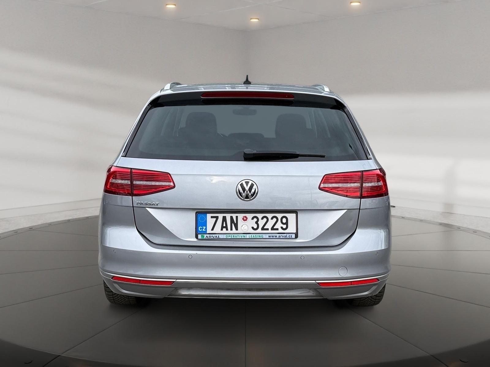 Volkswagen Passat Variant, HIGHLINE 2.0TDI 110kW DSG TAŽN - fotka 5