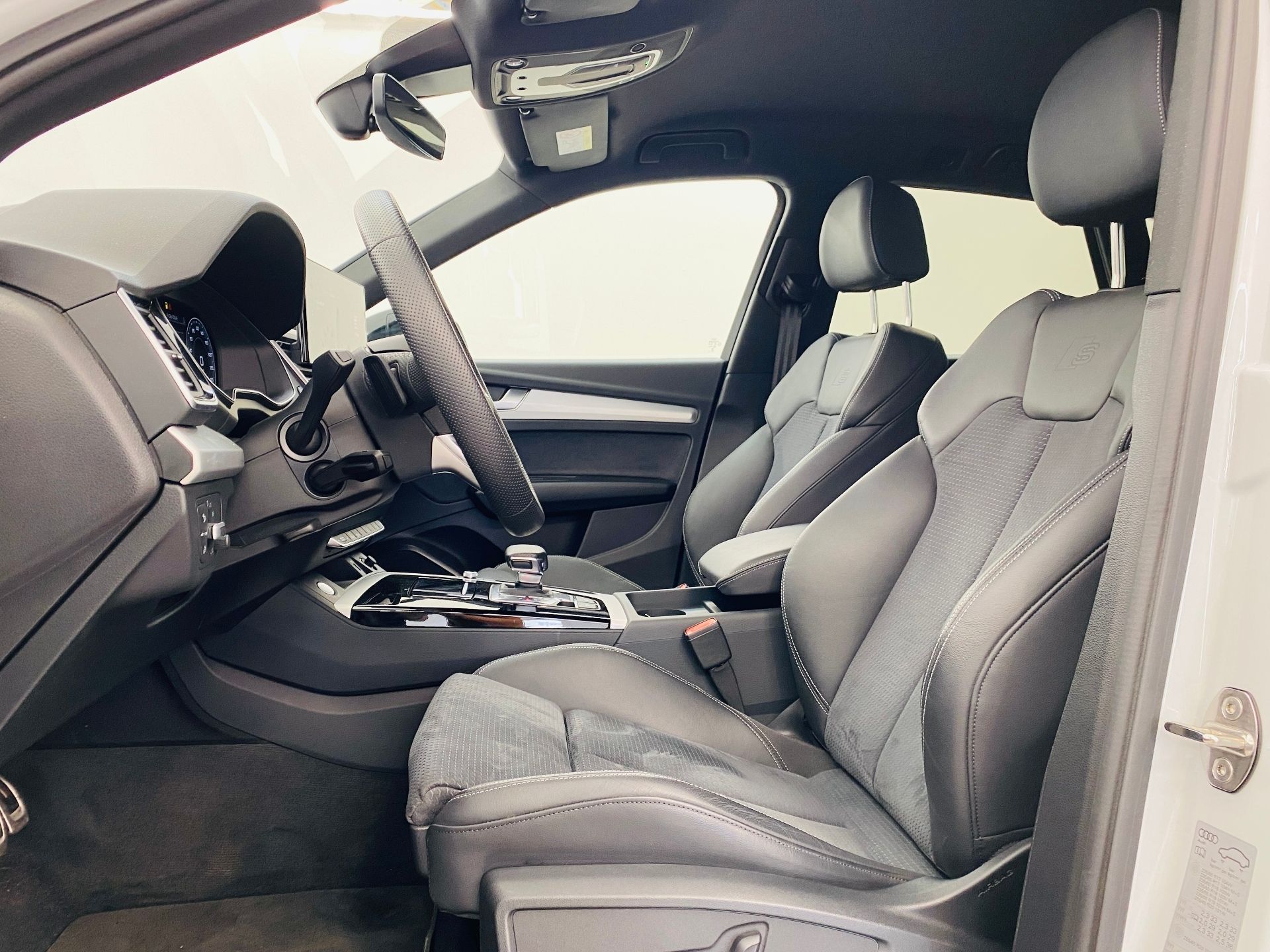 Audi Q5, 2,0TDI 150 kW  S-Line quattro - fotka 5