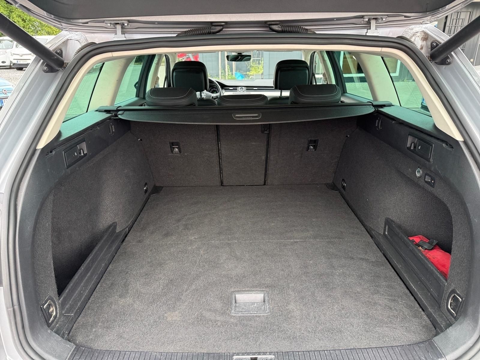 Volkswagen Passat Variant, HIGHLINE 2.0TDI 110kW DSG TAŽN - fotka 6