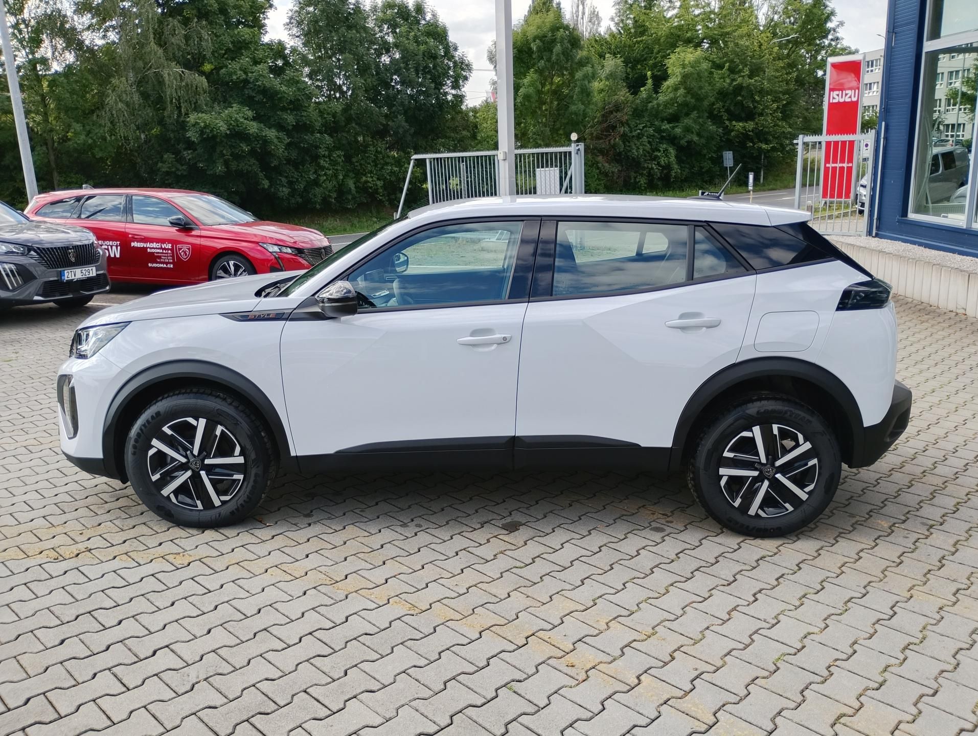 Peugeot 2008, STYLE PureTech 100 S&S MAN6 - fotka 4