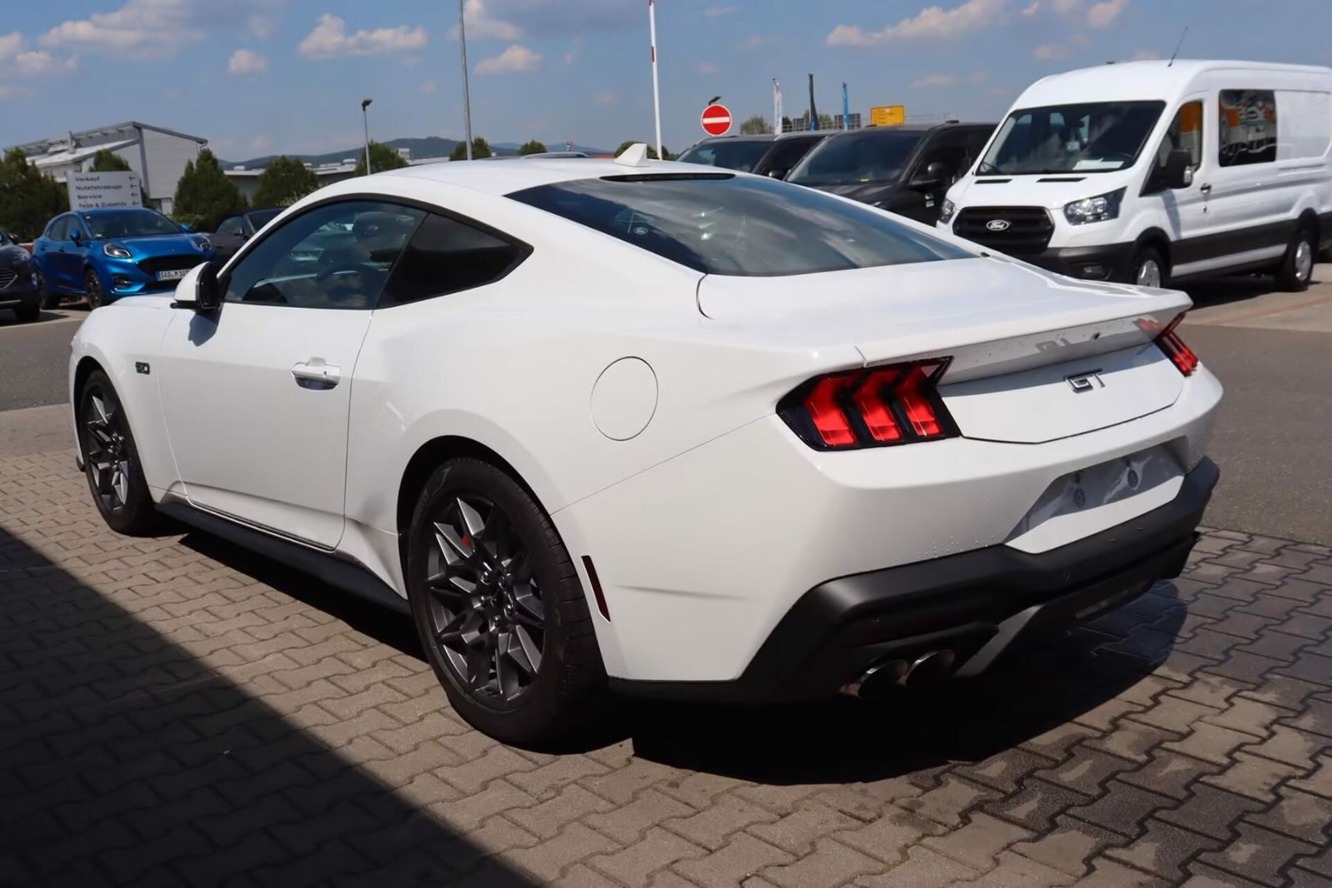 Ford Mustang, Fastback 5.0 MagneRide - fotka 5