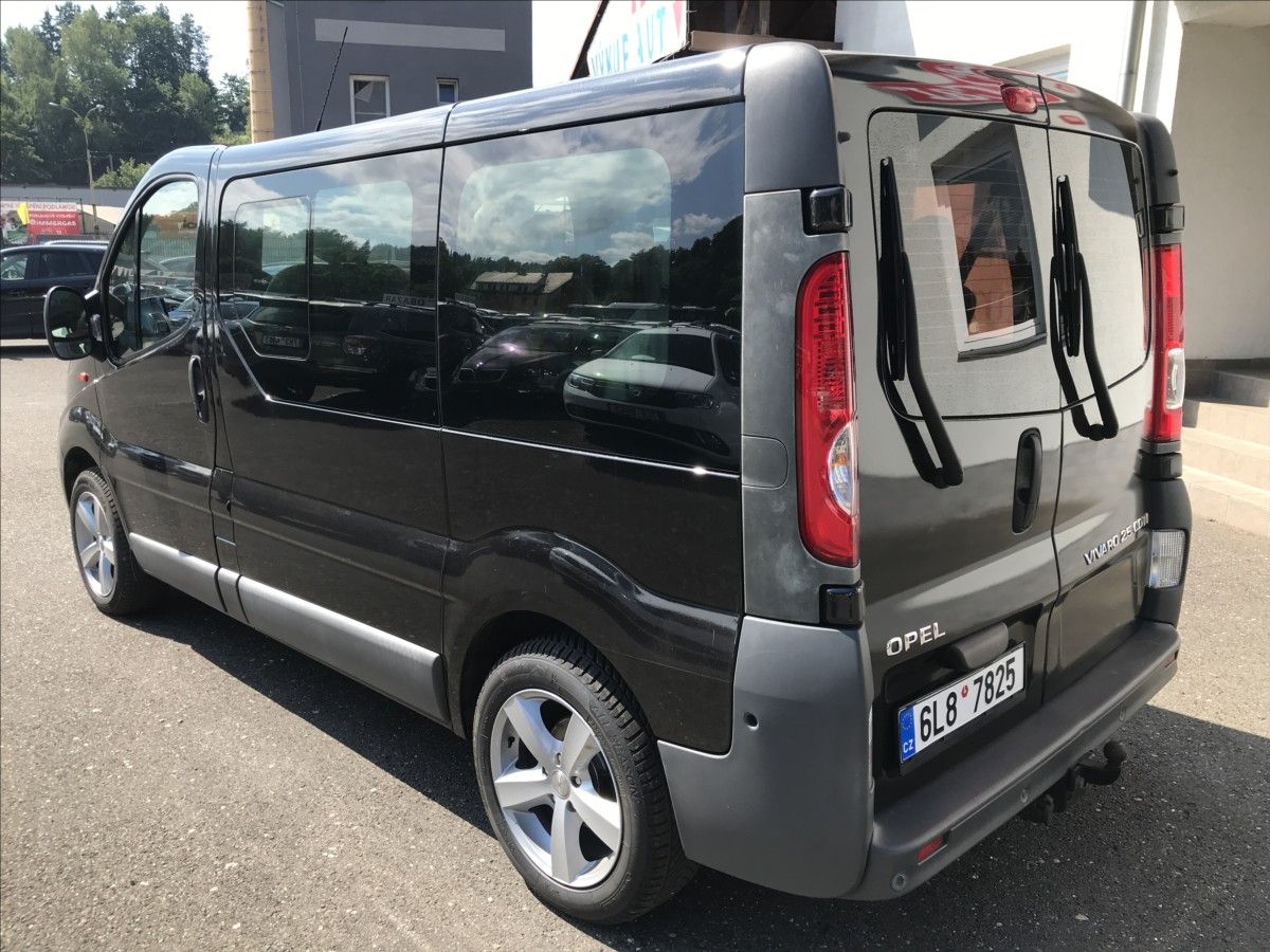 Opel Vivaro, 2,5 CDTi 107kW 8míst - fotka 6