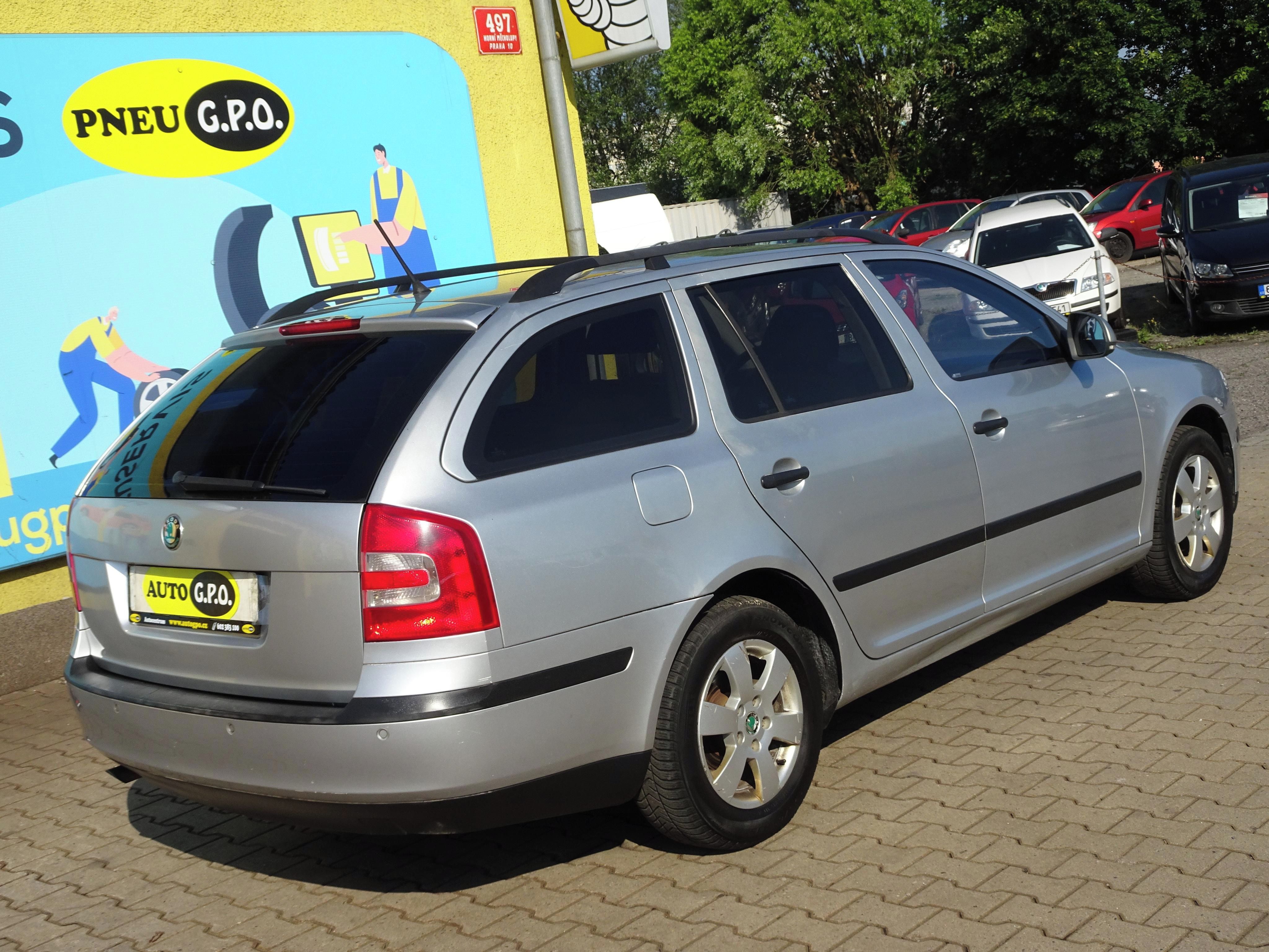 Škoda Octavia, 1.6i Combi - fotka 6