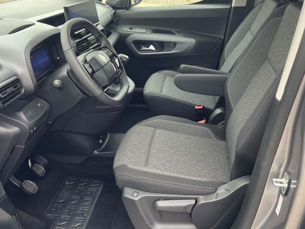 Opel Combo, ELEGANCE PLUS 1.5D (96kW/130k) - fotka 6