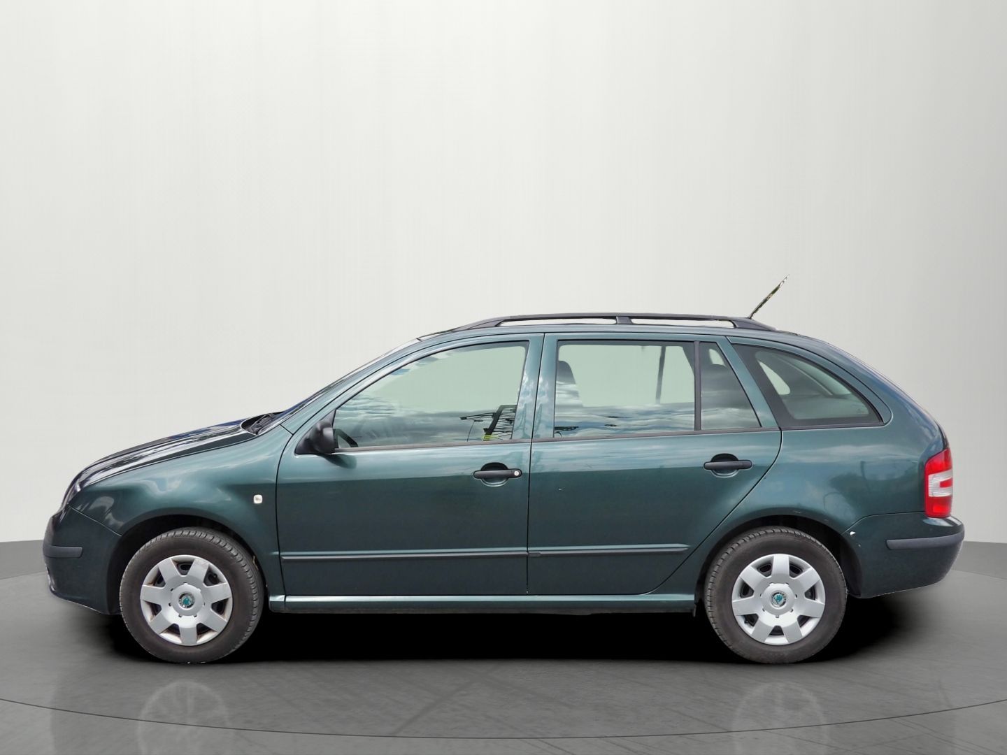 Škoda Fabia, 1.2HTP 47kW Klima Tažné ČR - fotka 2