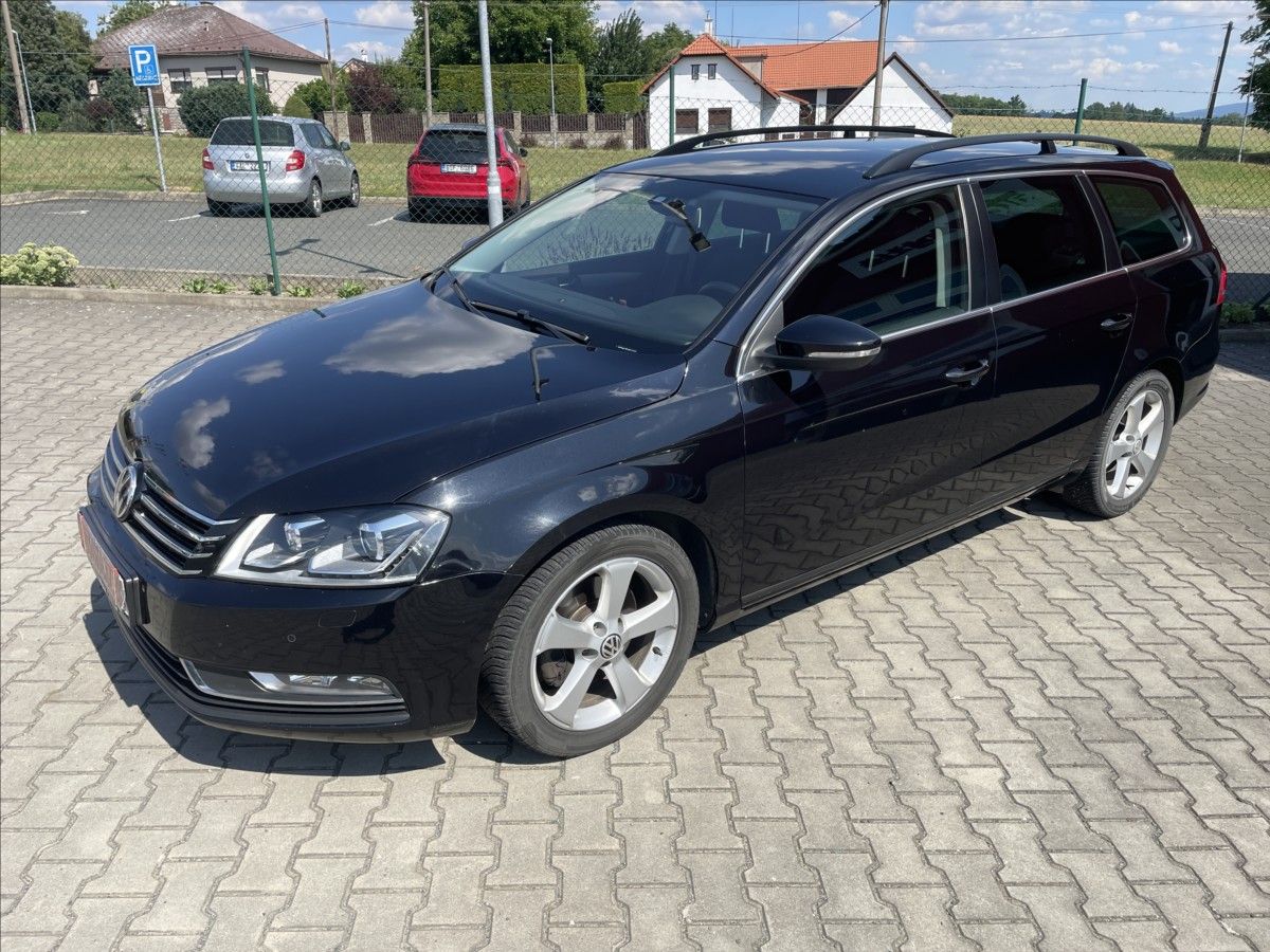 Volkswagen Passat, 2,0 TDI 103 kW ČR DIGIKLIMA XE - fotka 4