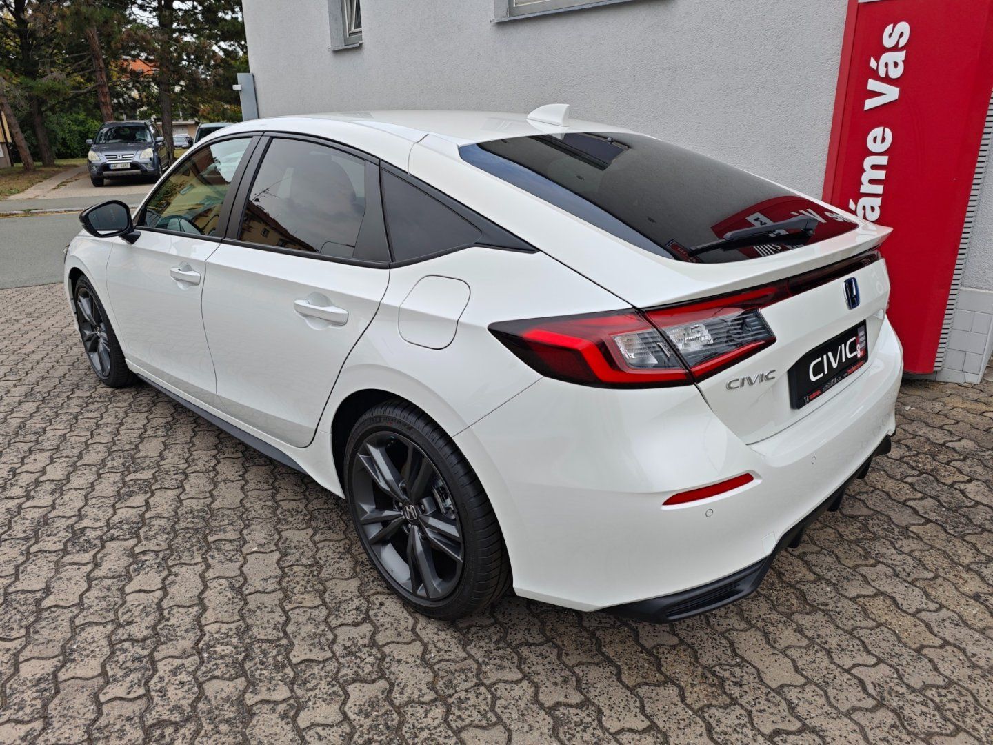 Honda Civic, 2.0 e:HEV SPORT SKLADEM - fotka 4