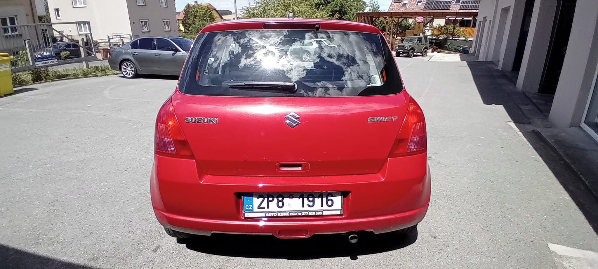 Suzuki Swift, 1.3 - fotka 6