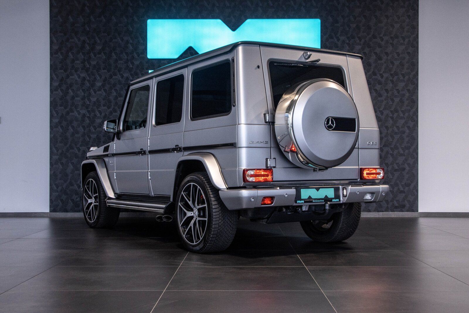Mercedes-Benz Třídy G, 63 AMG - fotka 3