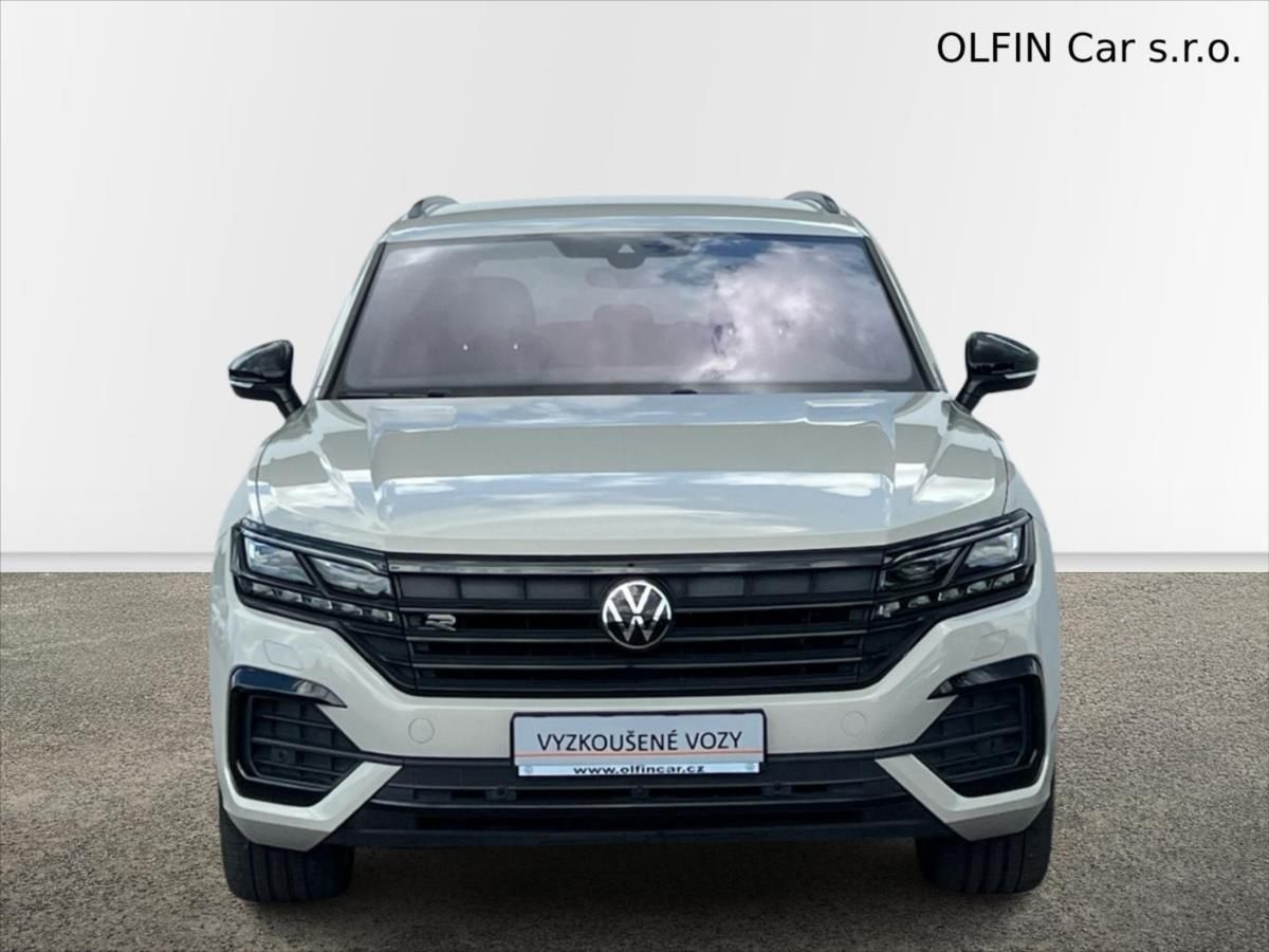 Volkswagen Touareg, 3,0 TDi V6 210 kW 8AT 4x4 R-LI - fotka 4