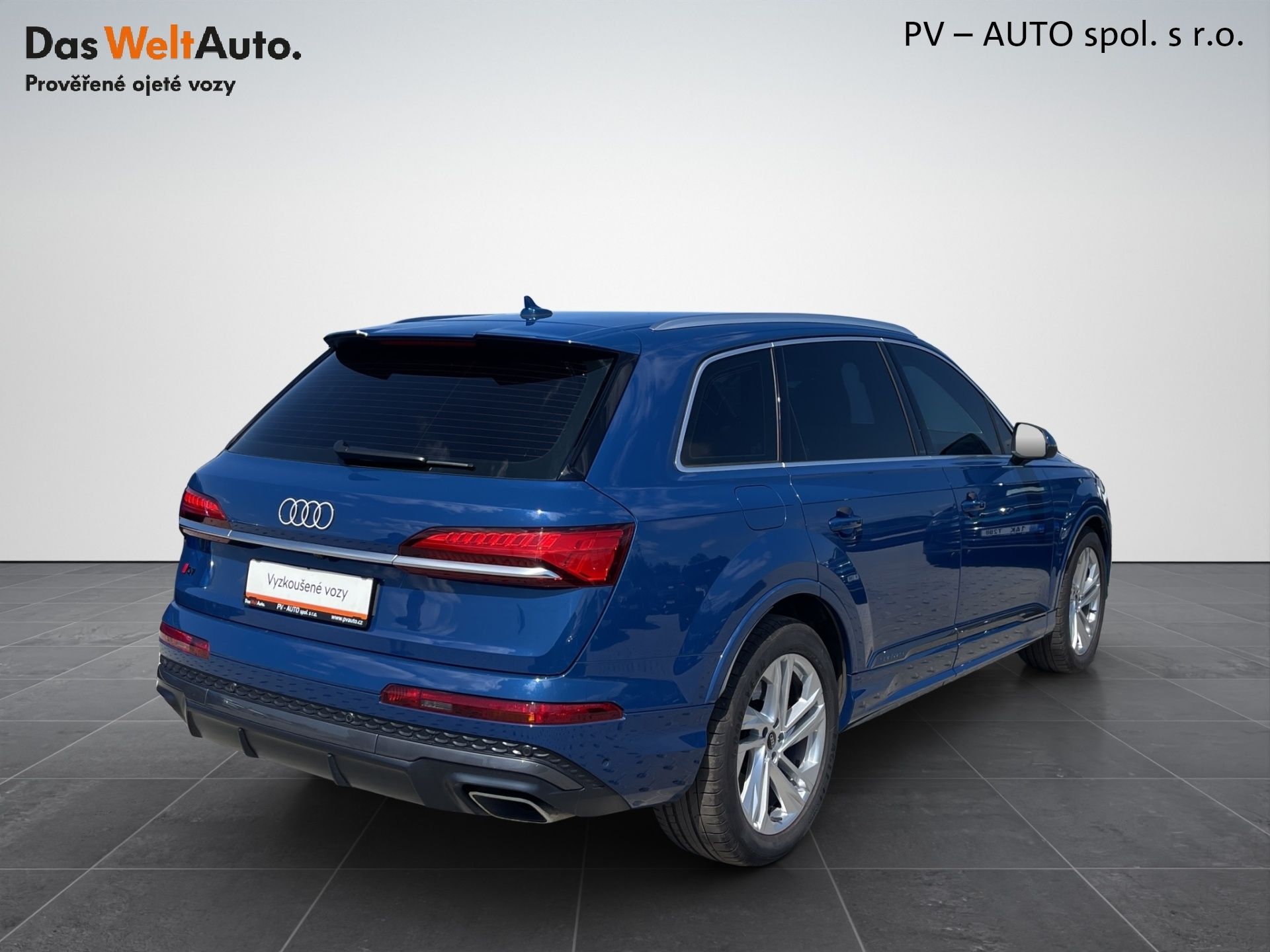 Audi Q7, 50 TDI 210 kW Quattro S-Line 7 - fotka 2