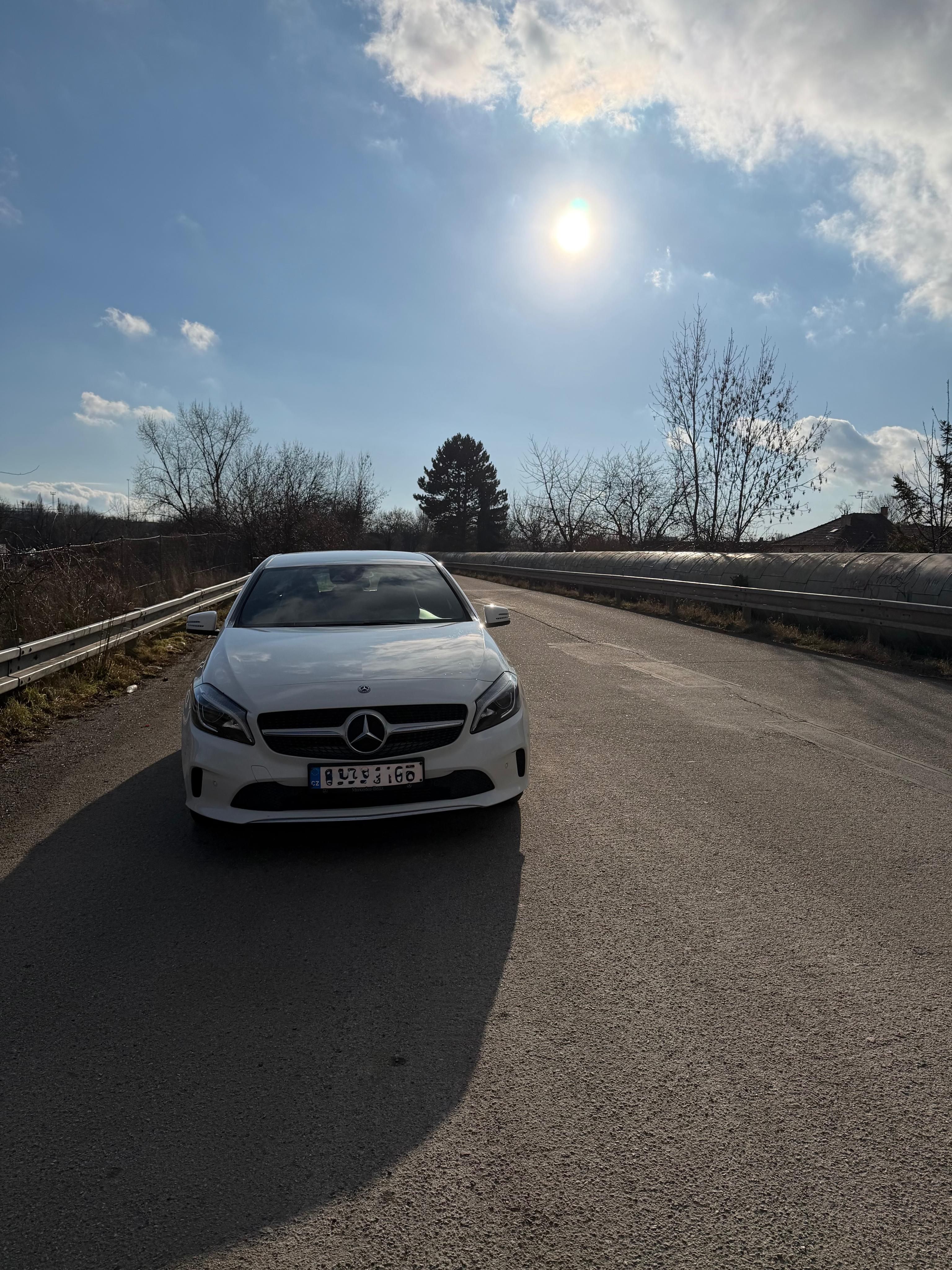 Mercedes-Benz Třídy A, Mercedes-Benz A 180 d Style | - fotka 2