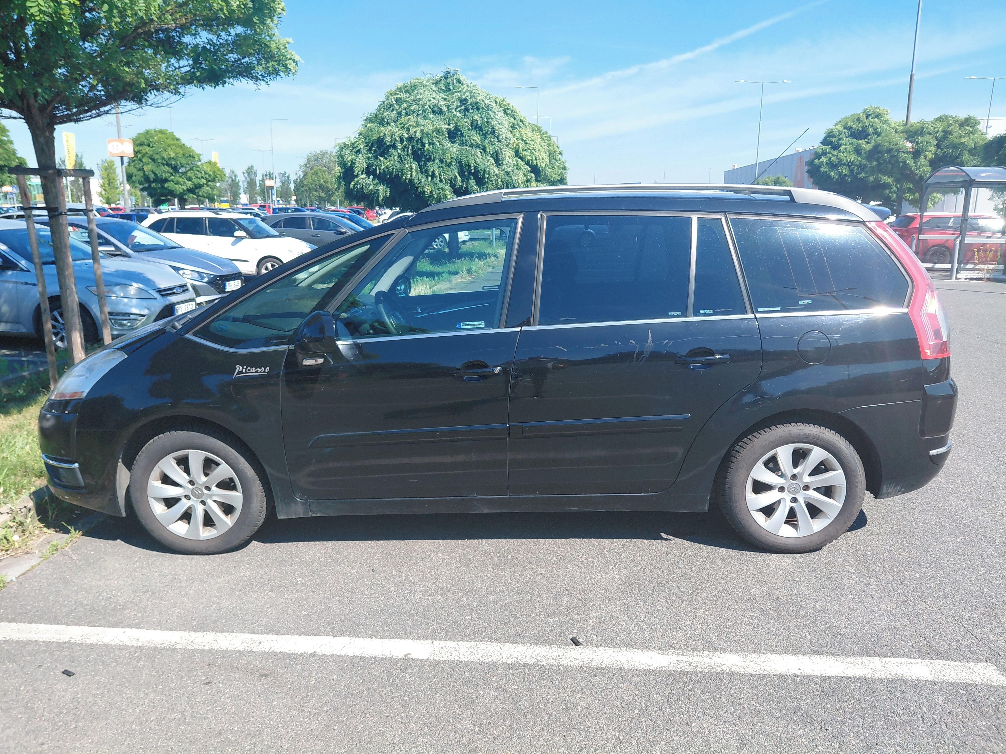 Citroën Grand C4 Picasso, 1.6 HDi, servisováno, nová STK - fotka 3
