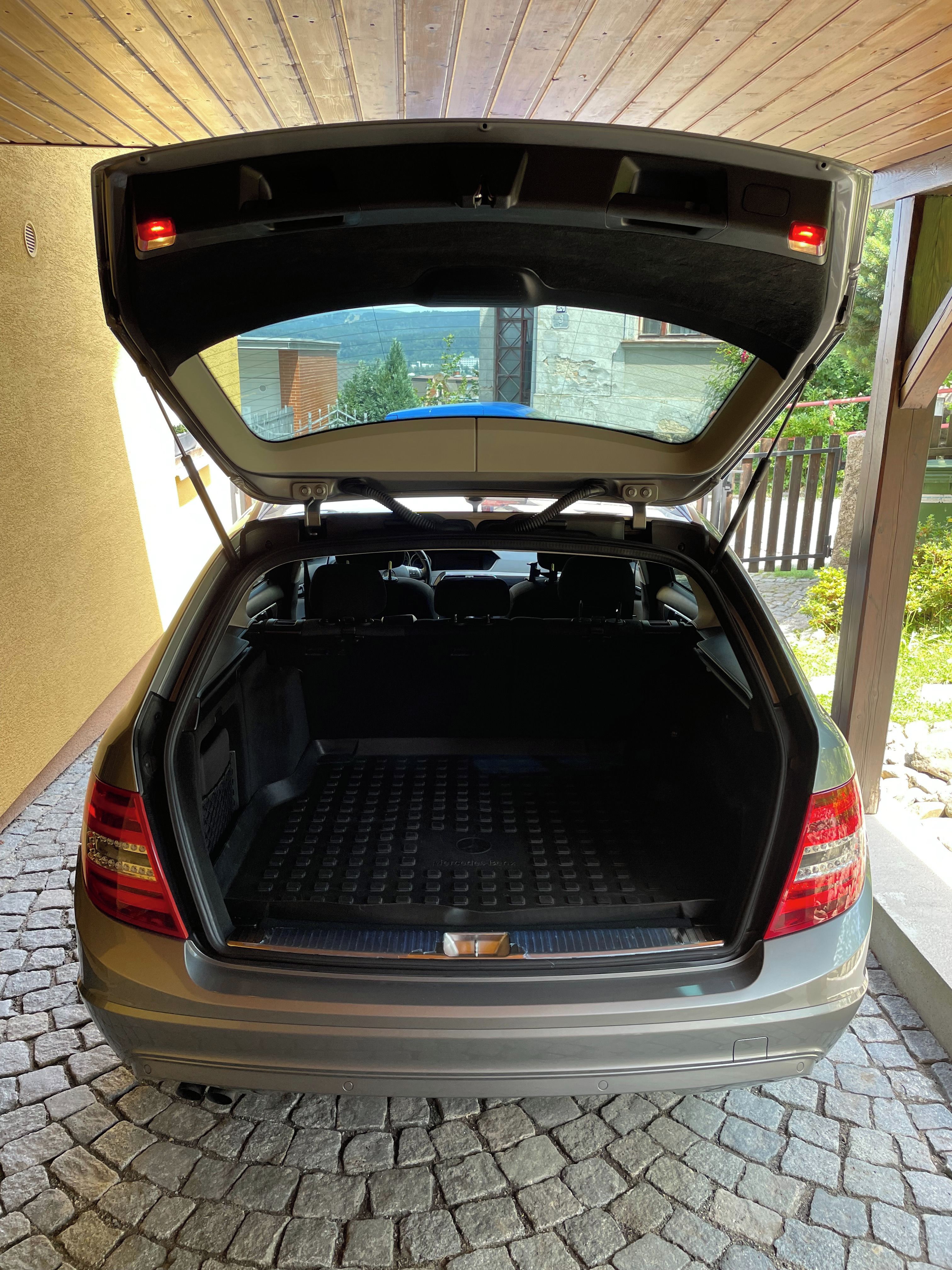 Mercedes-Benz Třídy C, 200 CDI 100kW Navi/automat/ČR - fotka 6