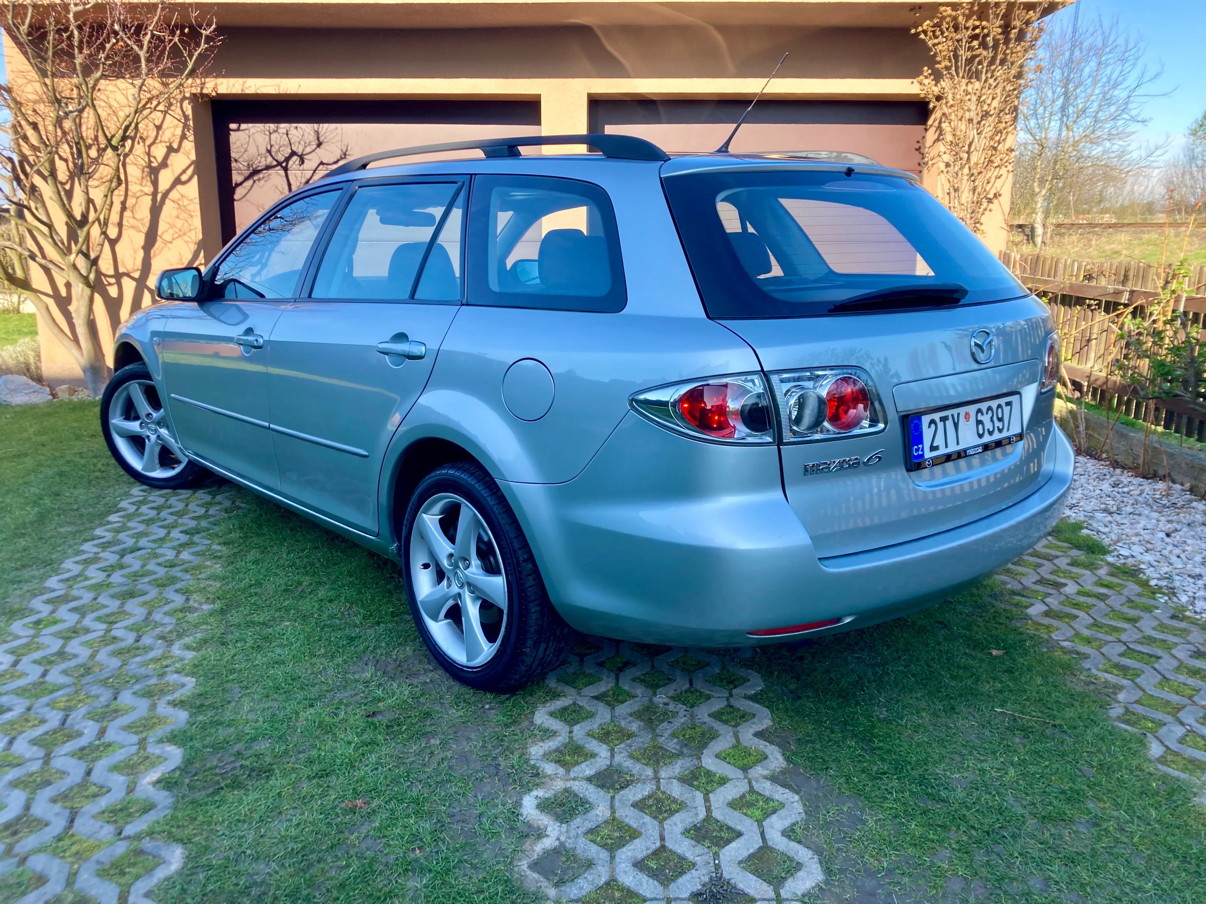 Mazda 6, 2,3 Benzín 122 Kw, Servis STK - fotka 4