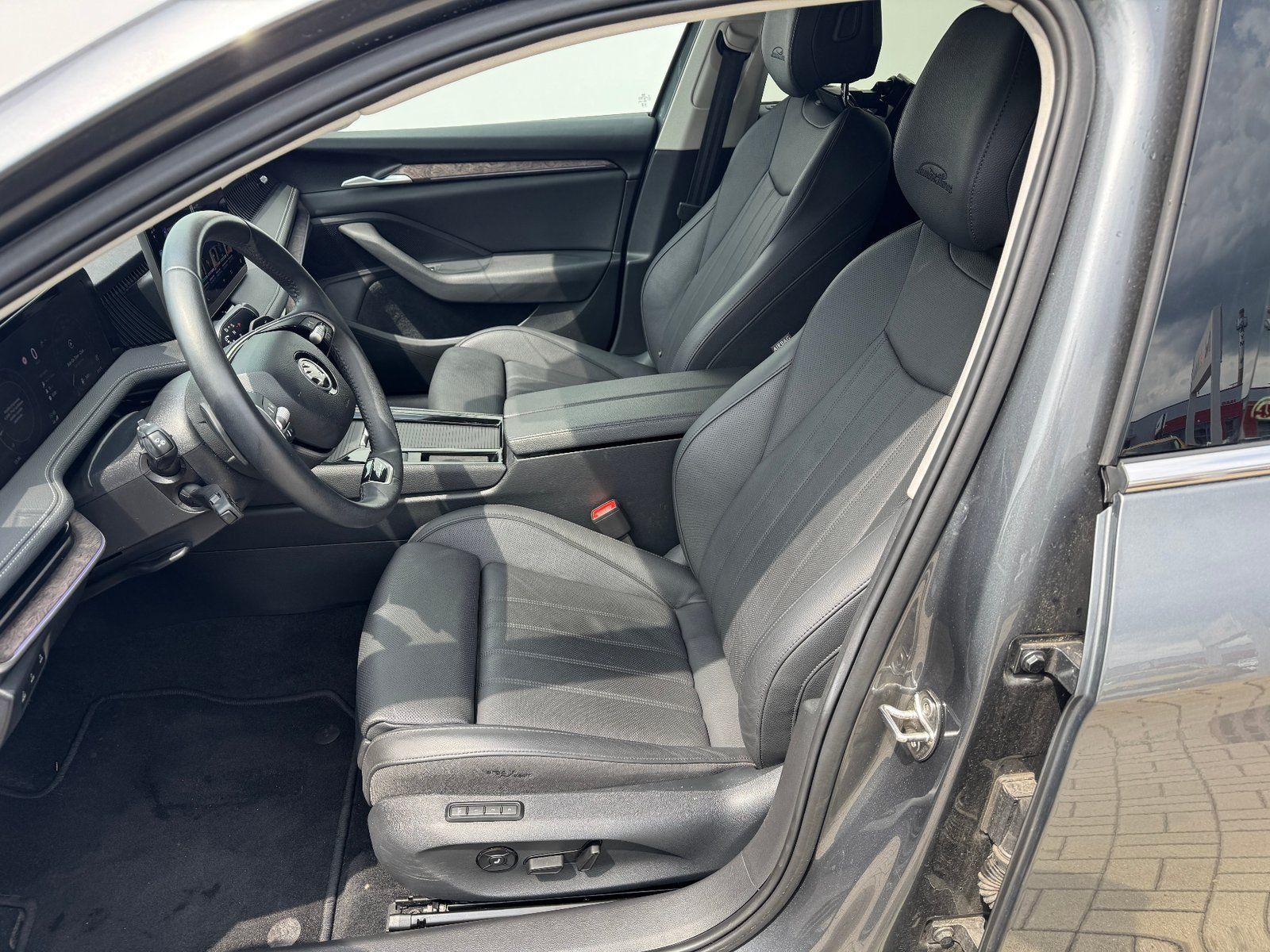 Škoda Superb, Superb L K TD 142/2.0 A7A - fotka 5