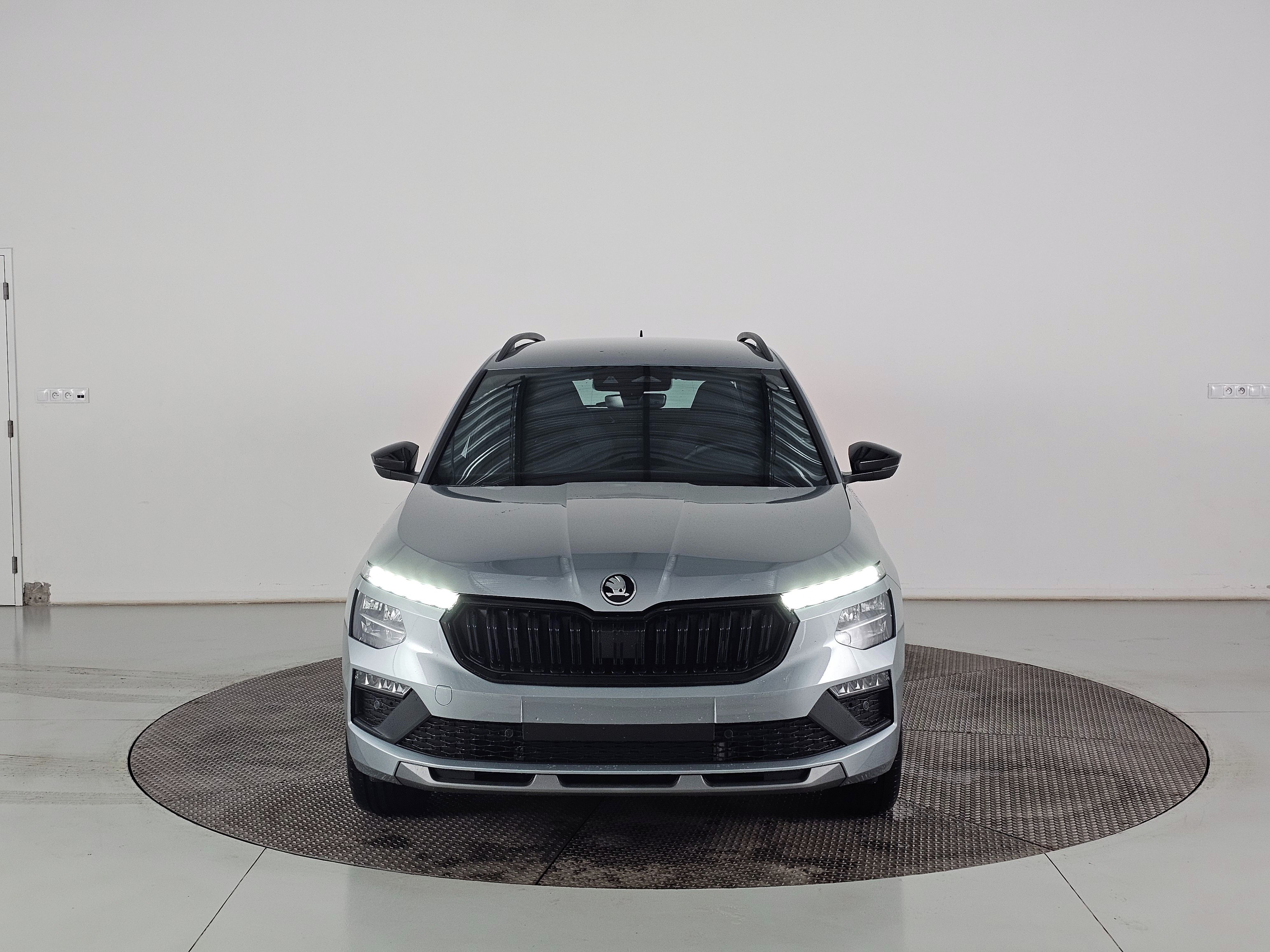 Škoda Kamiq, Dynamic 1.0TSI 85kW 7DSG - fotka 2