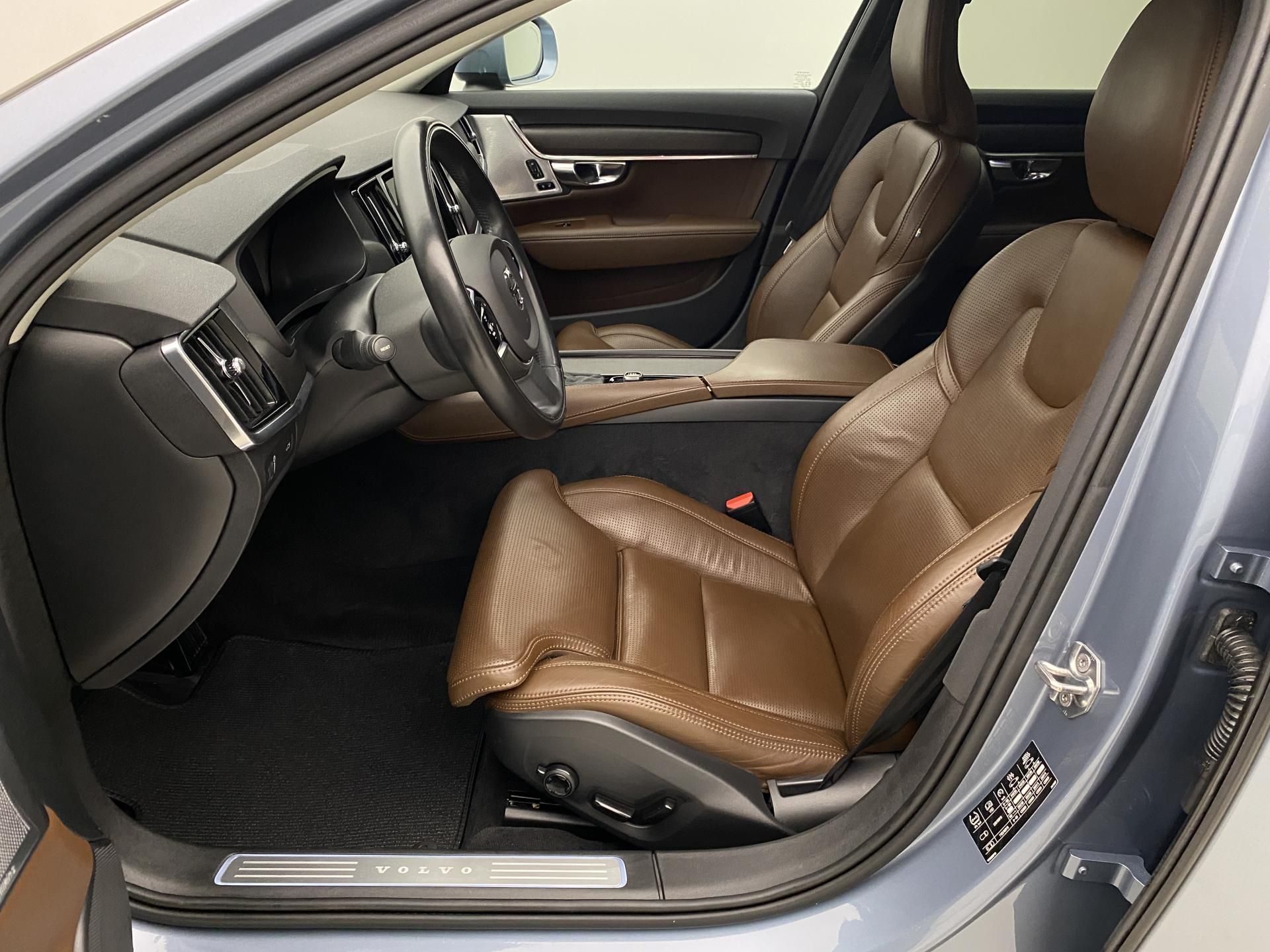 Volvo V90, CC D5 AWD INSCRIPTION AUT CZ - fotka 3