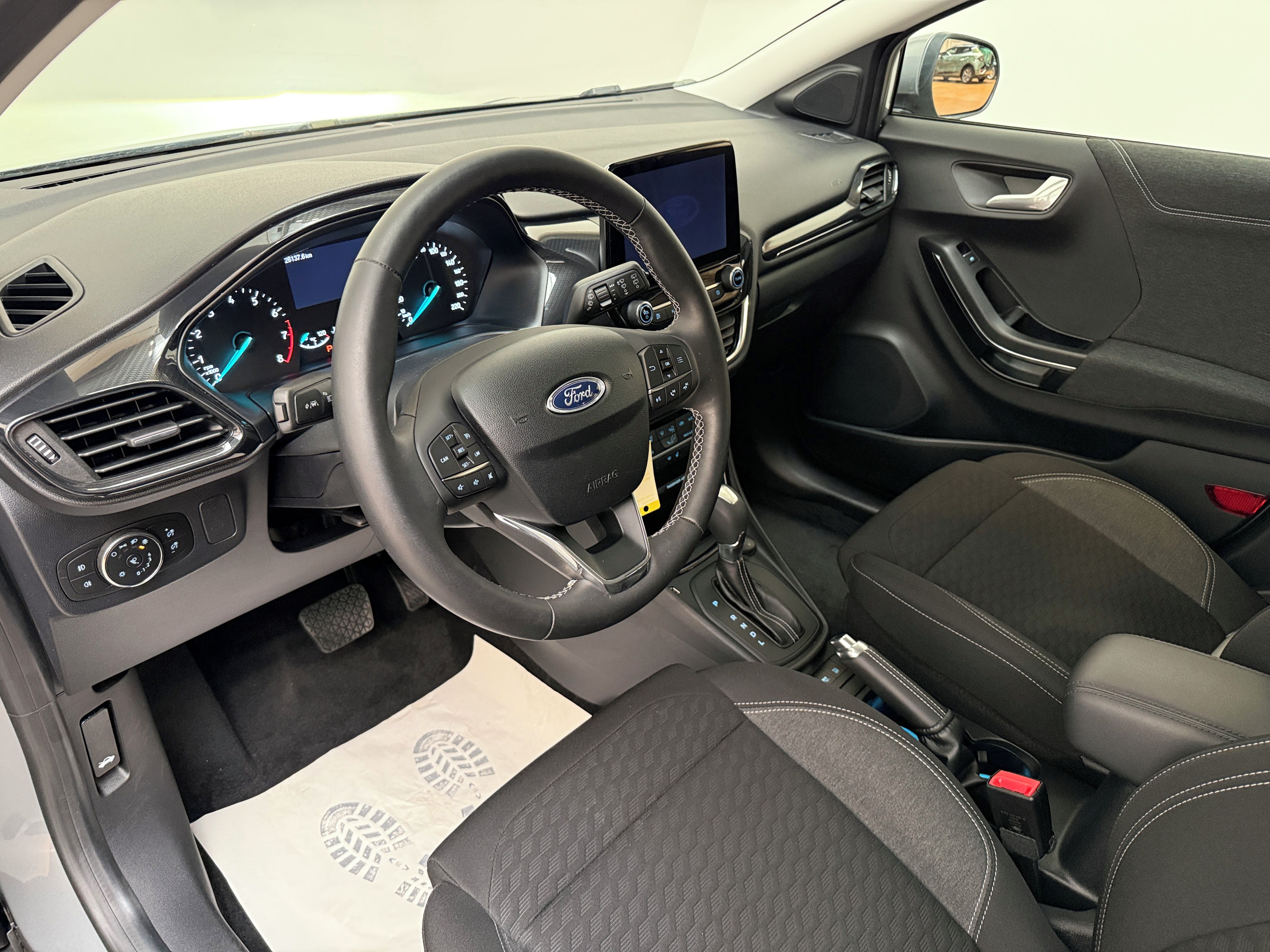 Ford Puma, 1.0 EcoBoost mHEV 92kW Titaniu - fotka 5