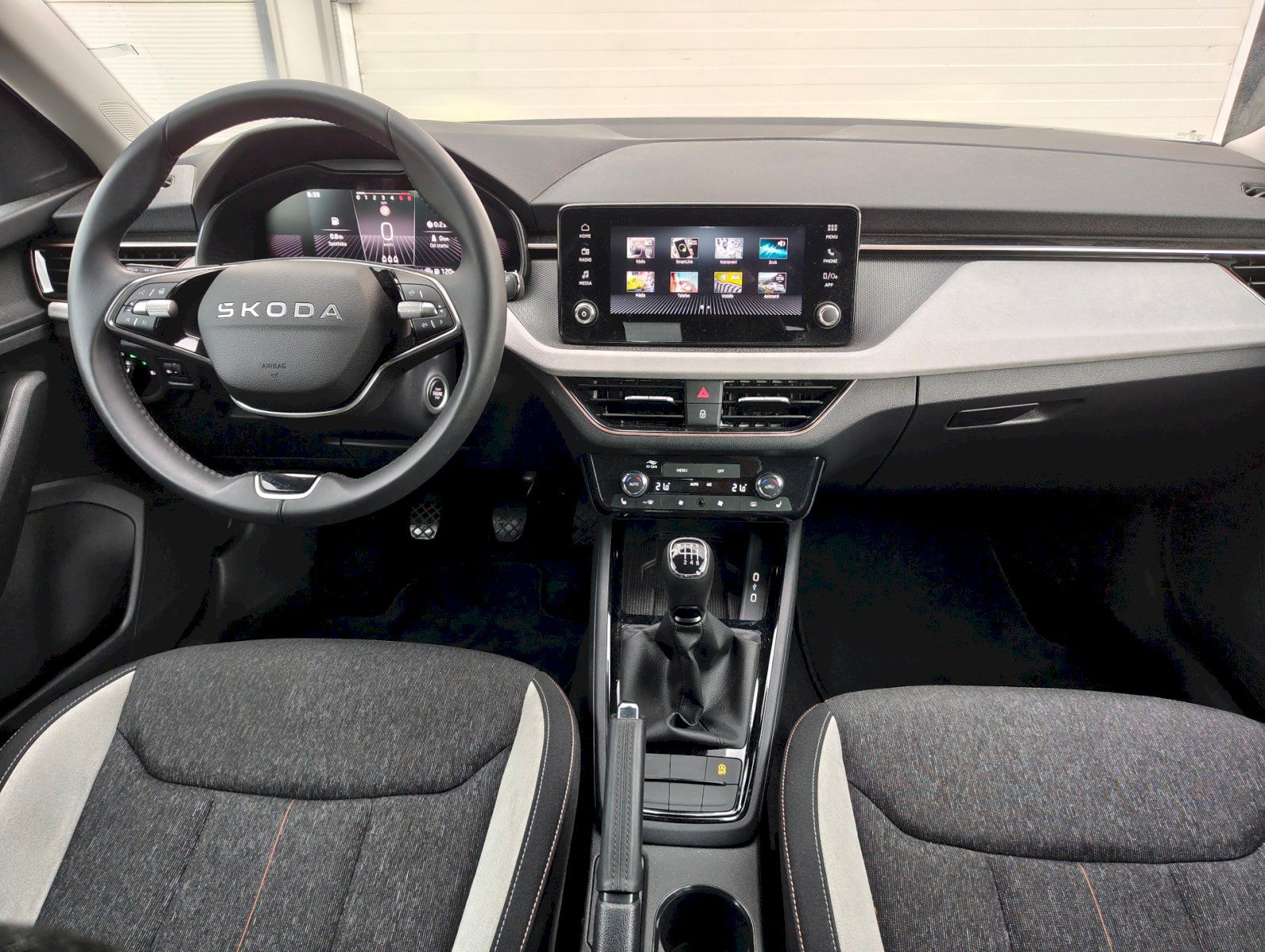 Škoda Scala, 1.5 TSI 110kW Top Selection - fotka 5