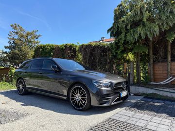 Mercedes-Benz E300D AMG 4MATIC