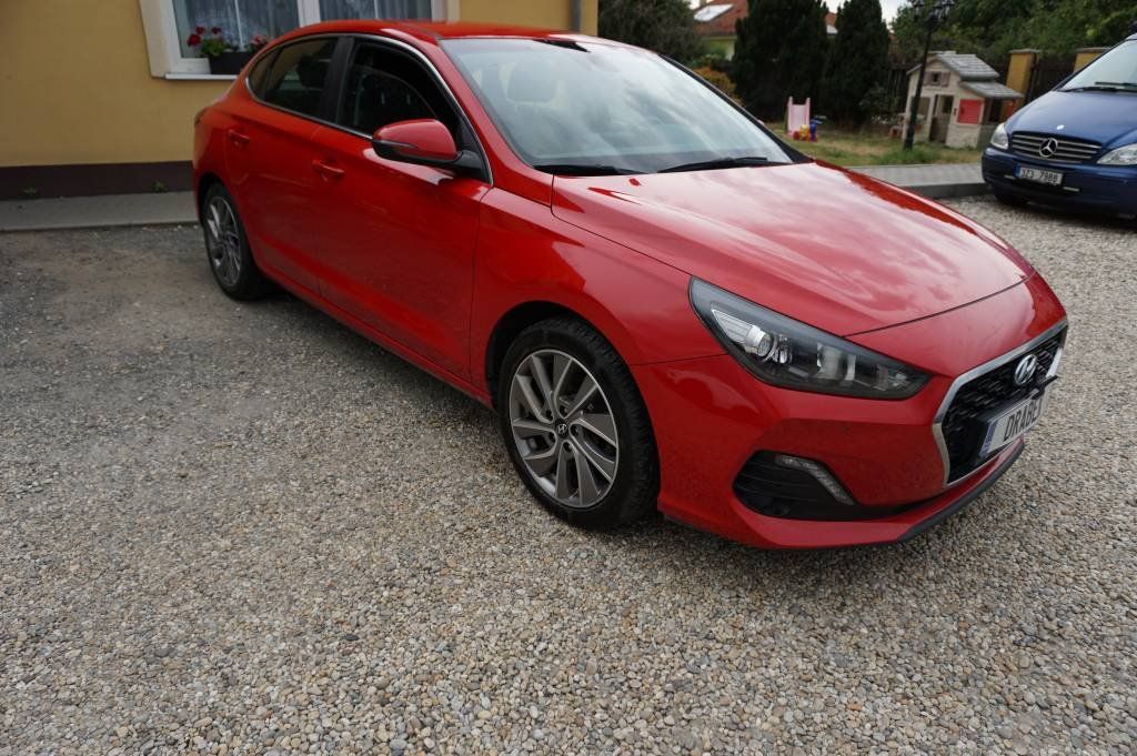 Hyundai i30, 1,4     103KW      1,Majitel - fotka 3