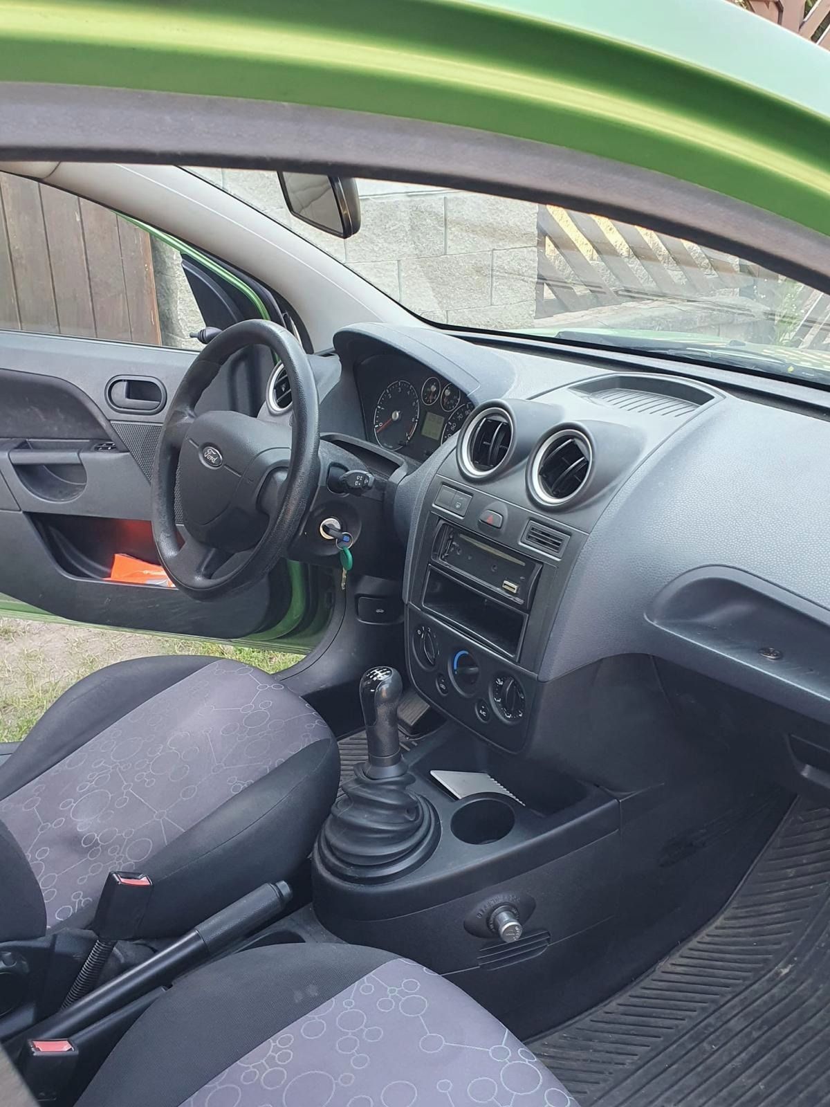 Ford Fiesta, Ford Fiesta 1.4 benzín - fotka 4