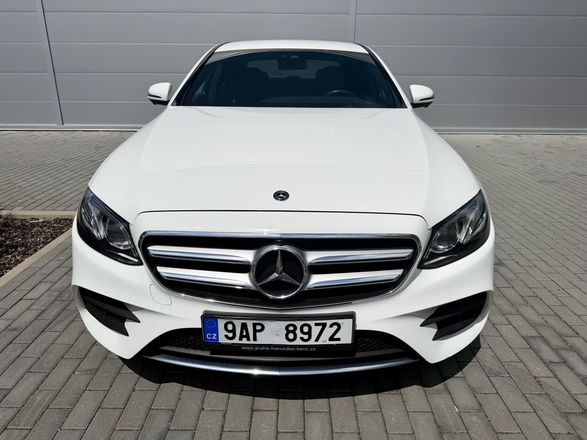 Mercedes-Benz Třídy E, 220D 4Matic W213 AMG KOUP ČR - fotka 2