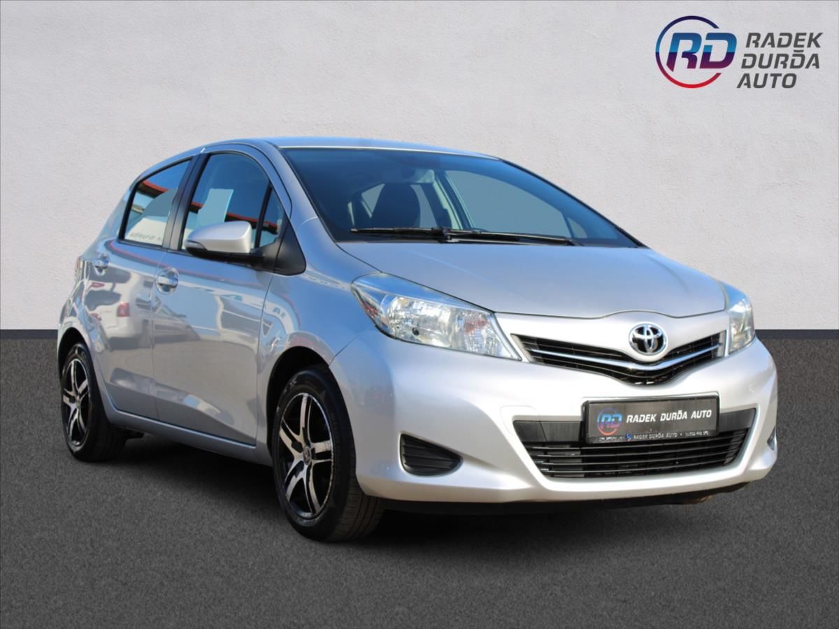 Toyota Yaris, 1,0 VVT-i  NOVÉ V ČR,1.MAJITEL - fotka 3