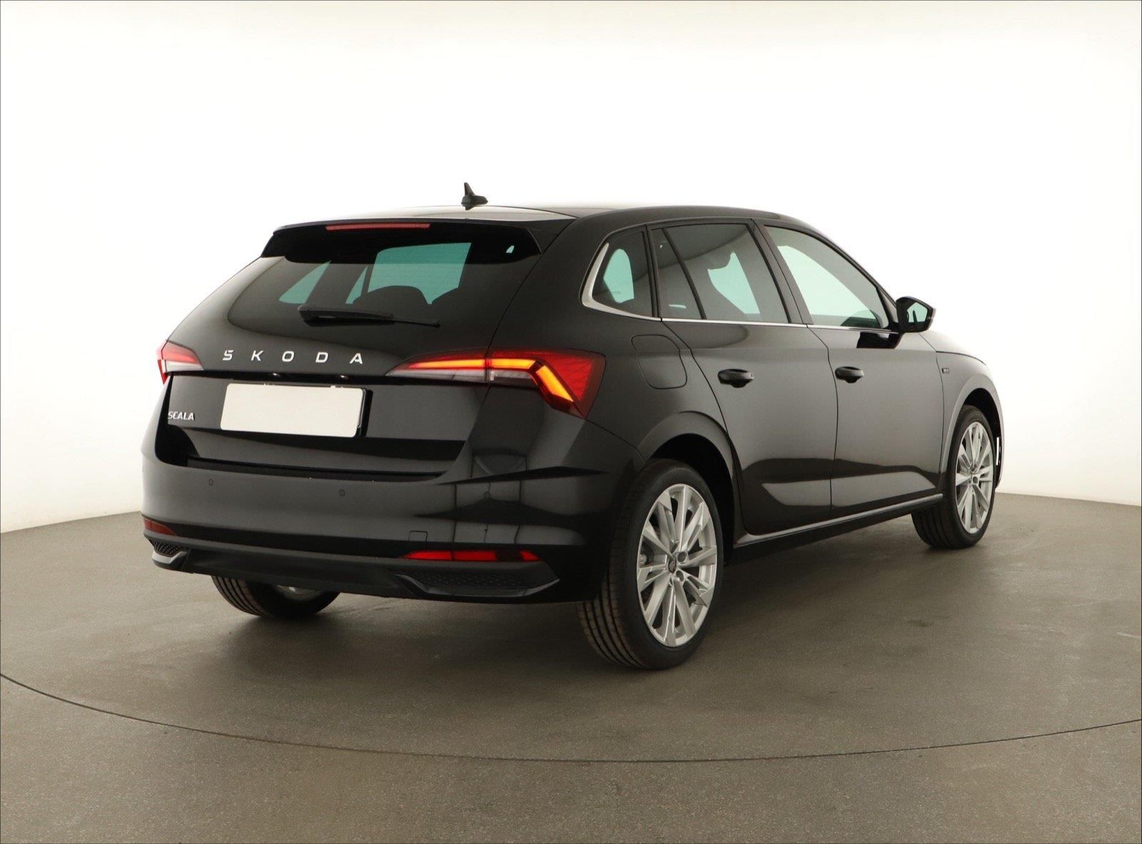 Škoda Scala, 1.0 TSI, Drive, Drive - fotka 5
