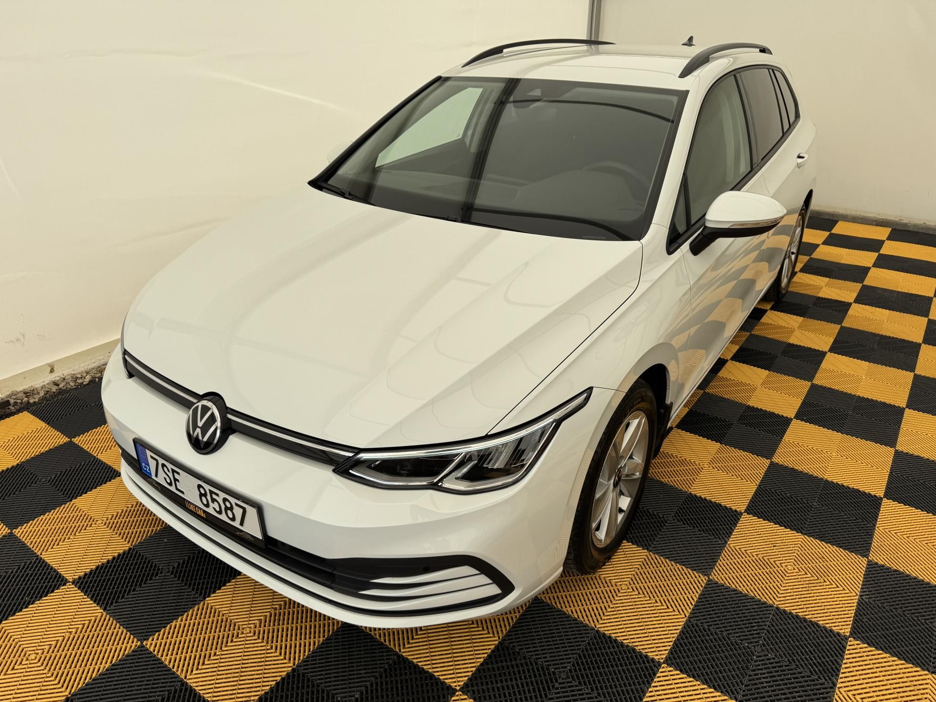 Volkswagen Golf, 1.5tsi*96kw*CNG*1-MAJ*DPH*