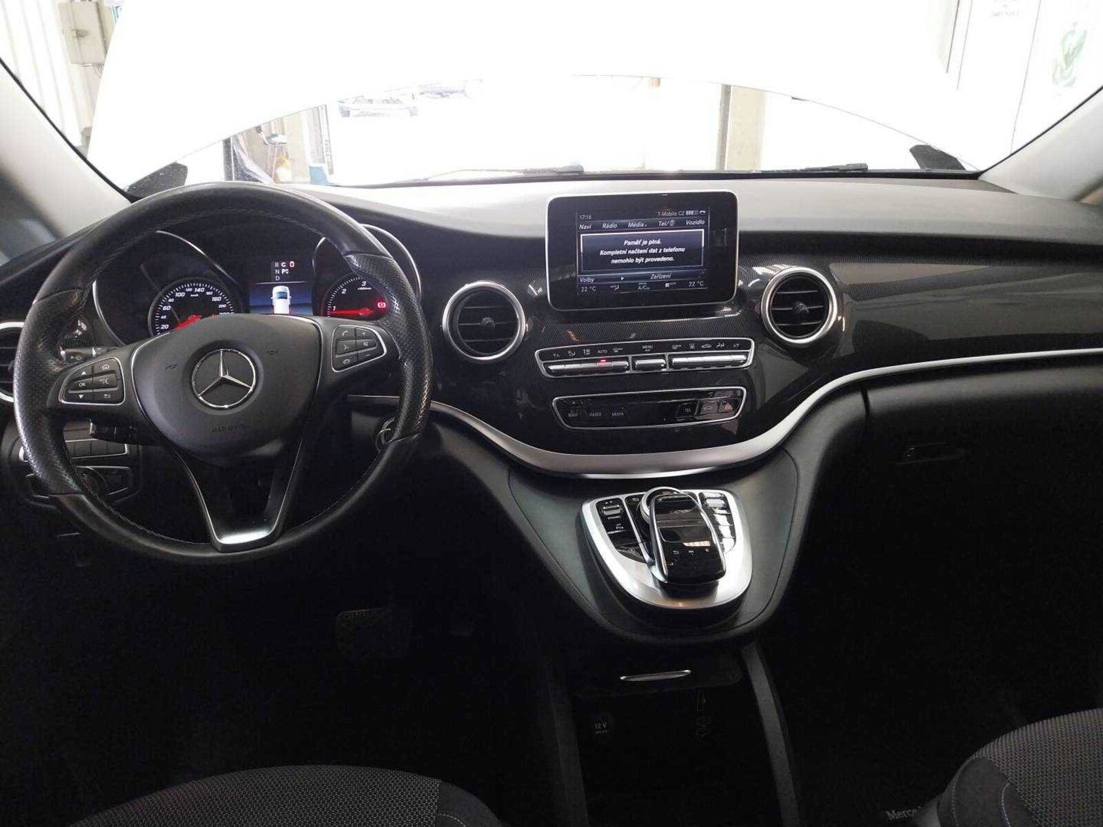 Mercedes-Benz Třídy V, 220 d, Klima, ČR, Automat - fotka 3