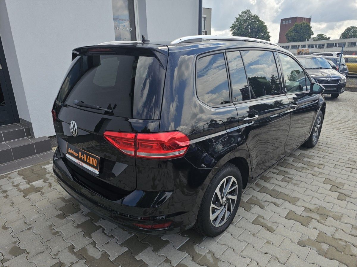 Volkswagen Touran, 1,4 Tsi 110KW DSG Sound 7MÍST - fotka 6