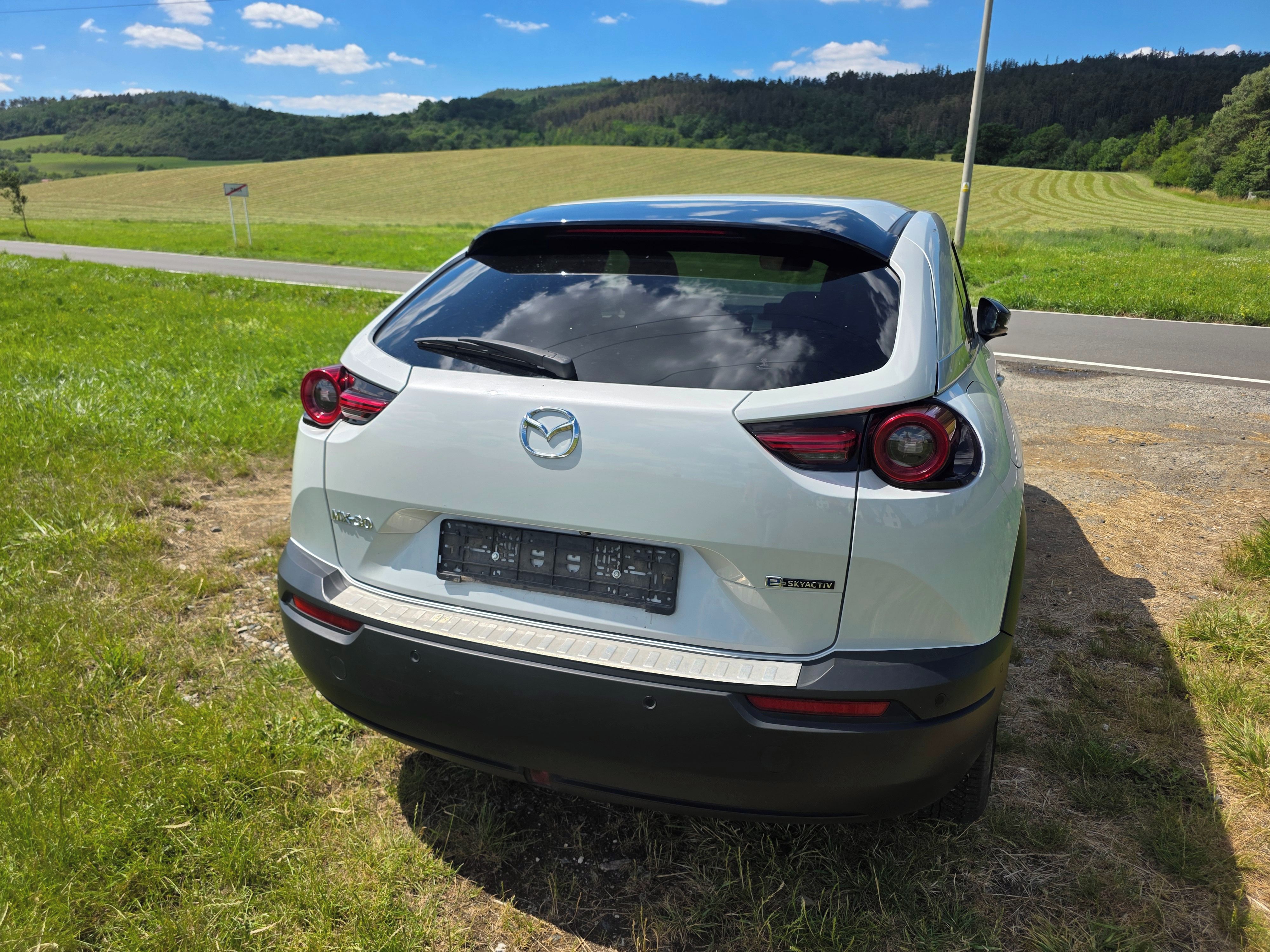 Mazda MX-30, EV, záruka, max výbav - fotka 4