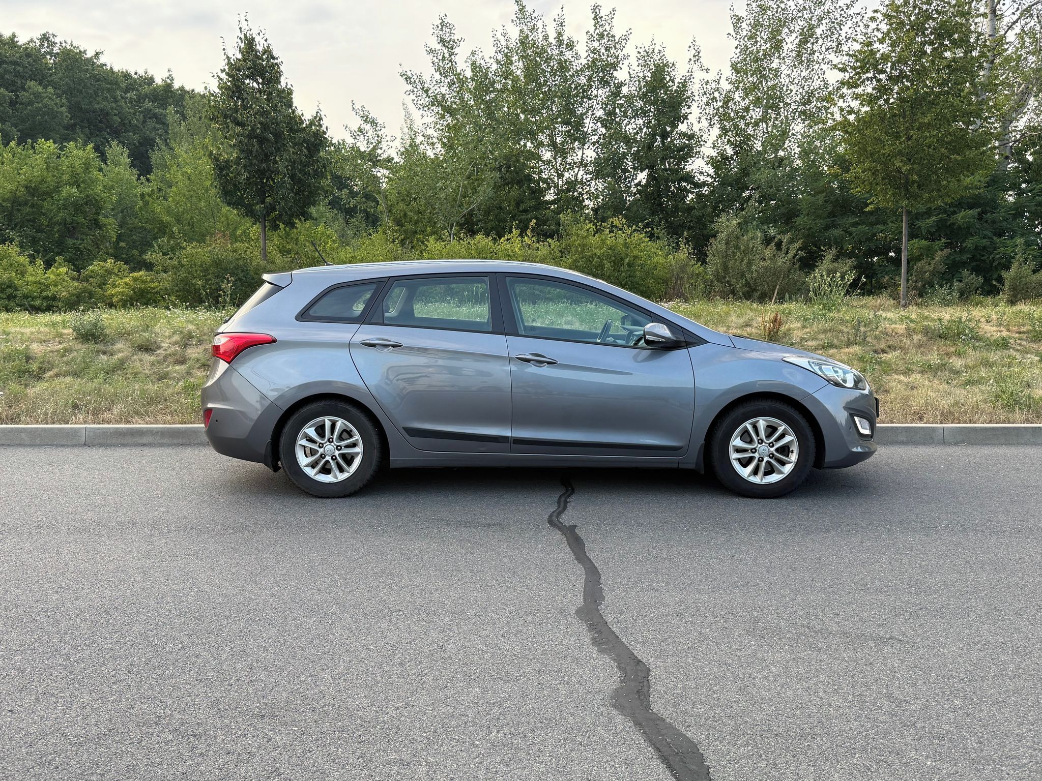Hyundai i30, 1.6 GDI 99kw, Trikolor, 1M ČR, - fotka 6
