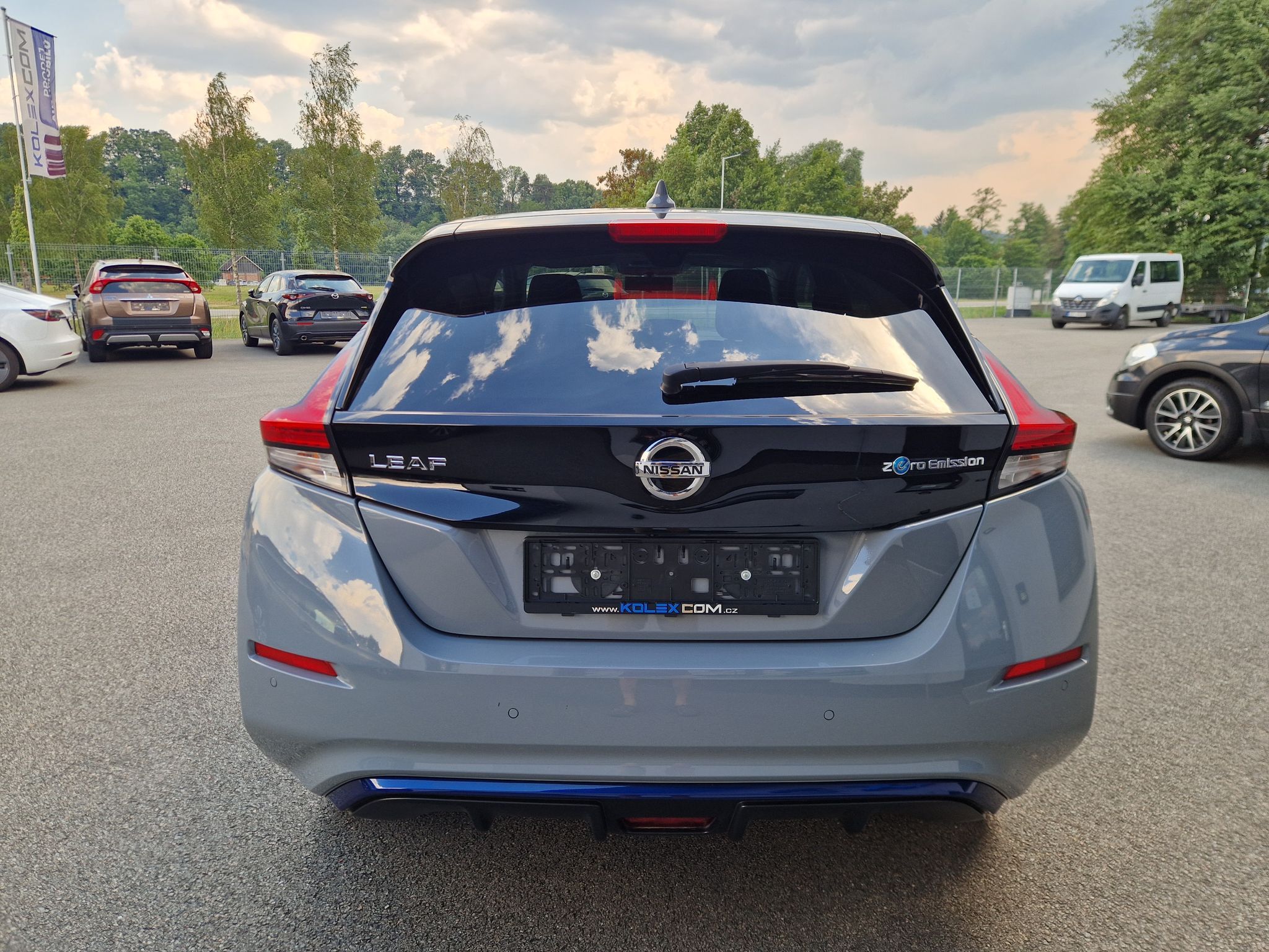 Nissan LEAF, 62 kW Tekna - fotka 4