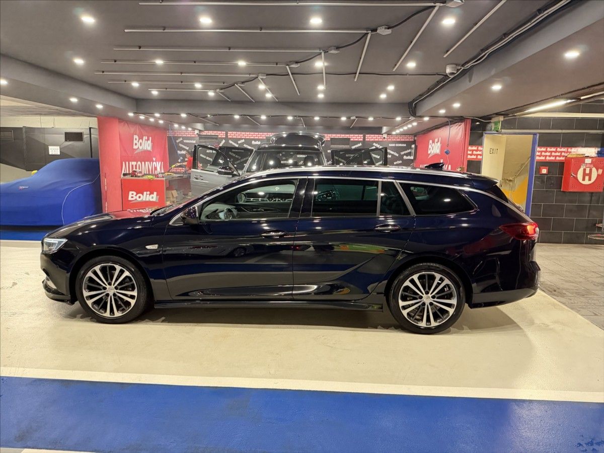 Opel Insignia, 2,0 CDTi  Ultimate Exclusive S - fotka 2